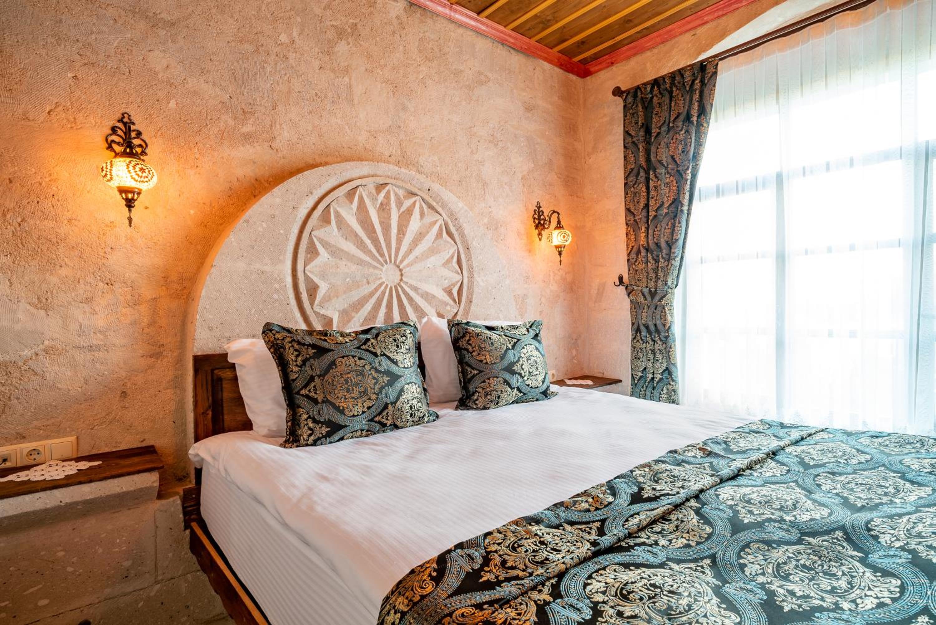 Double Room with Spa Bath photo 3