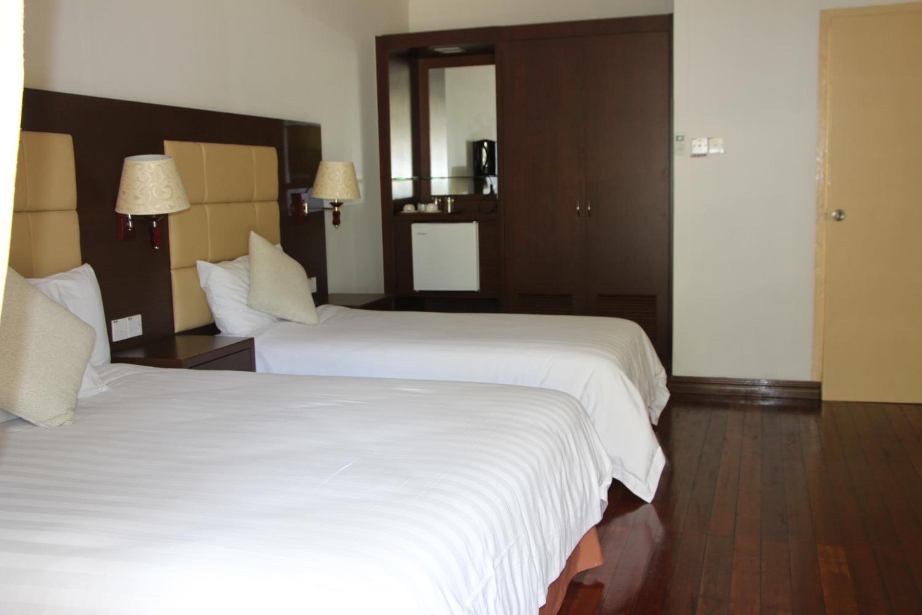 Superior Chalet - Photo 3
