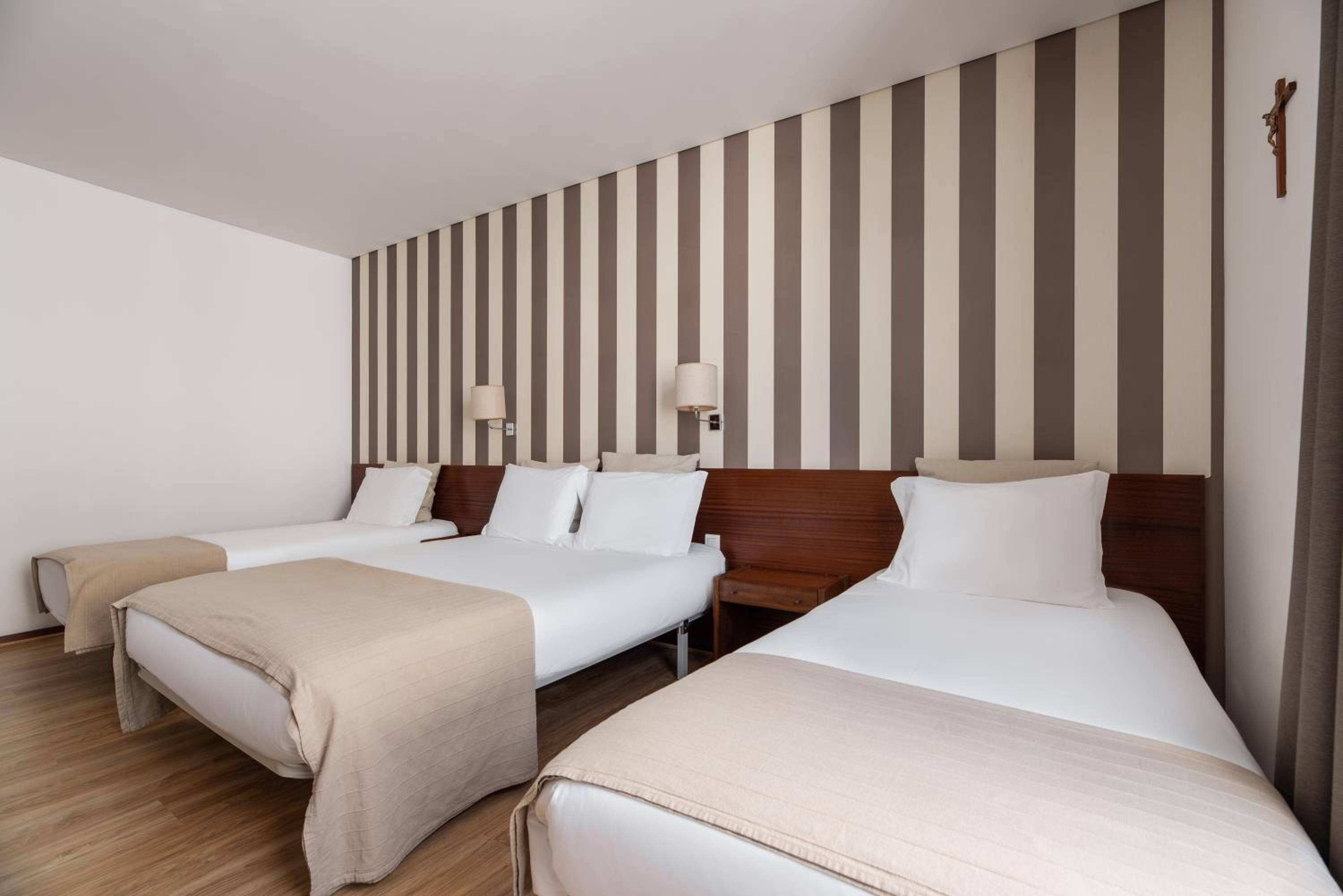 Triple Room - Photo 2