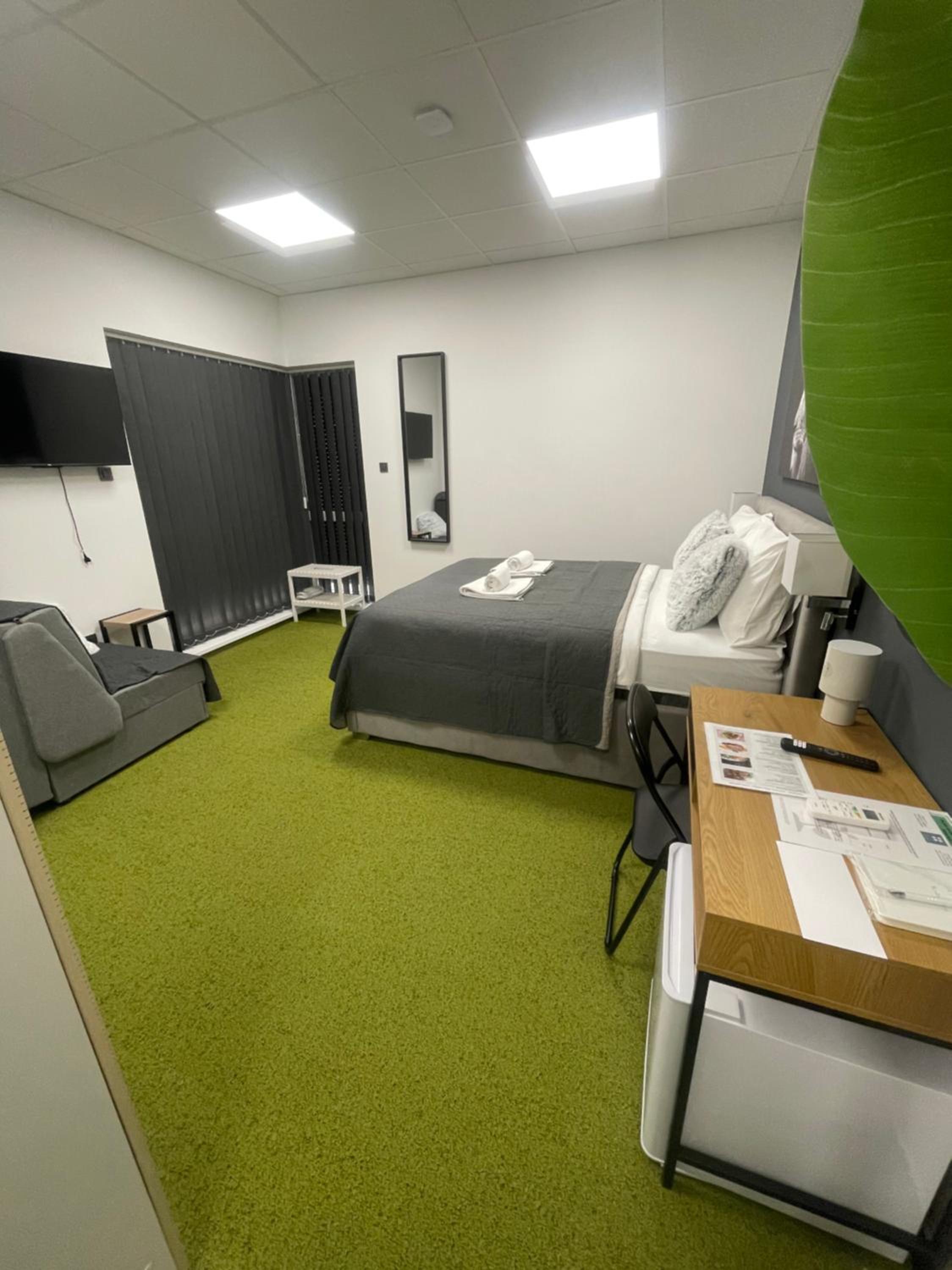 Twin Room with Bathroom photo 1