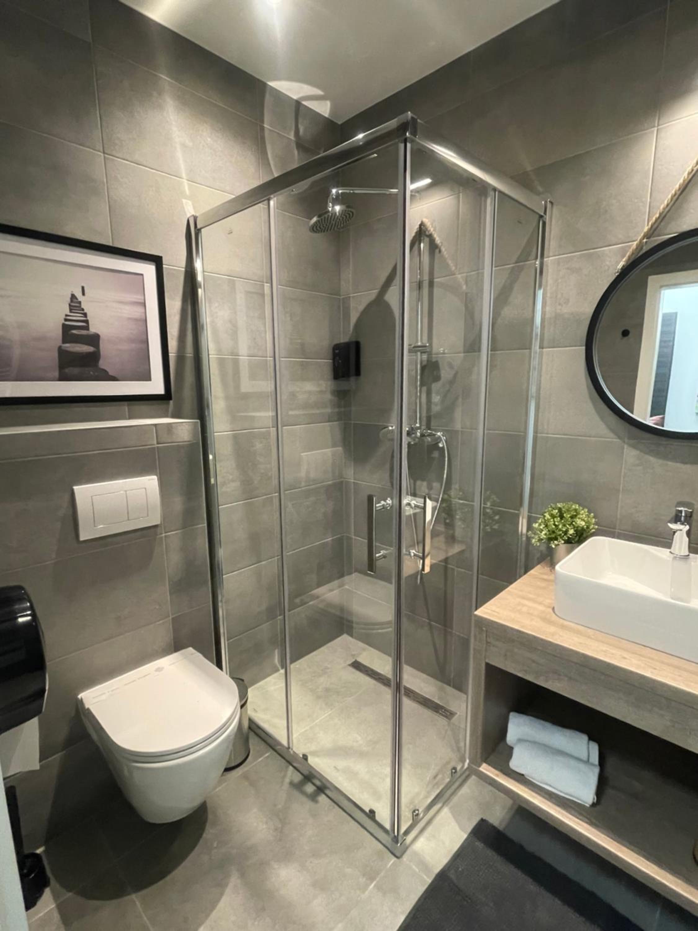 Twin Room with Bathroom photo 3