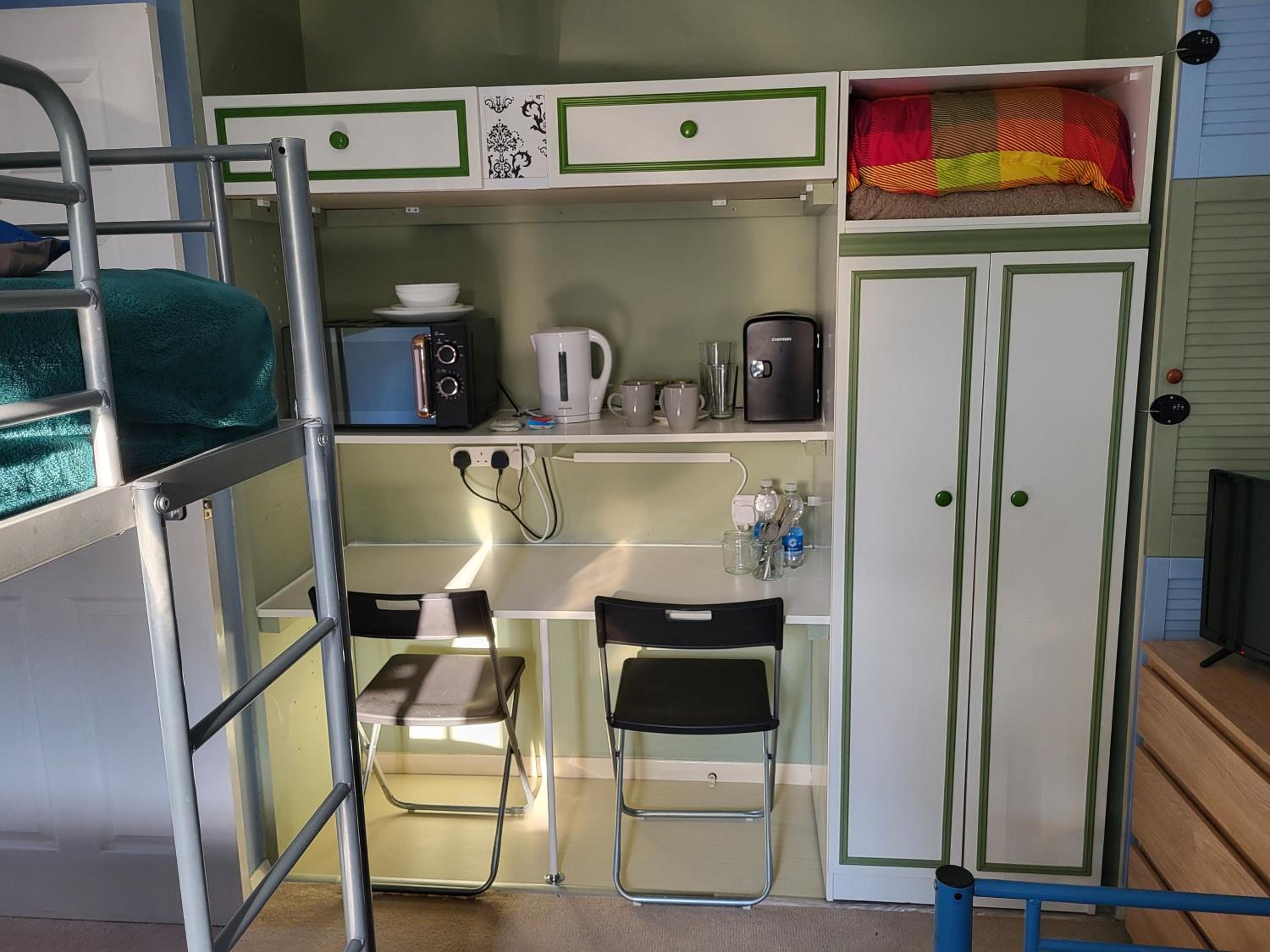 Budget Double Room photo 3