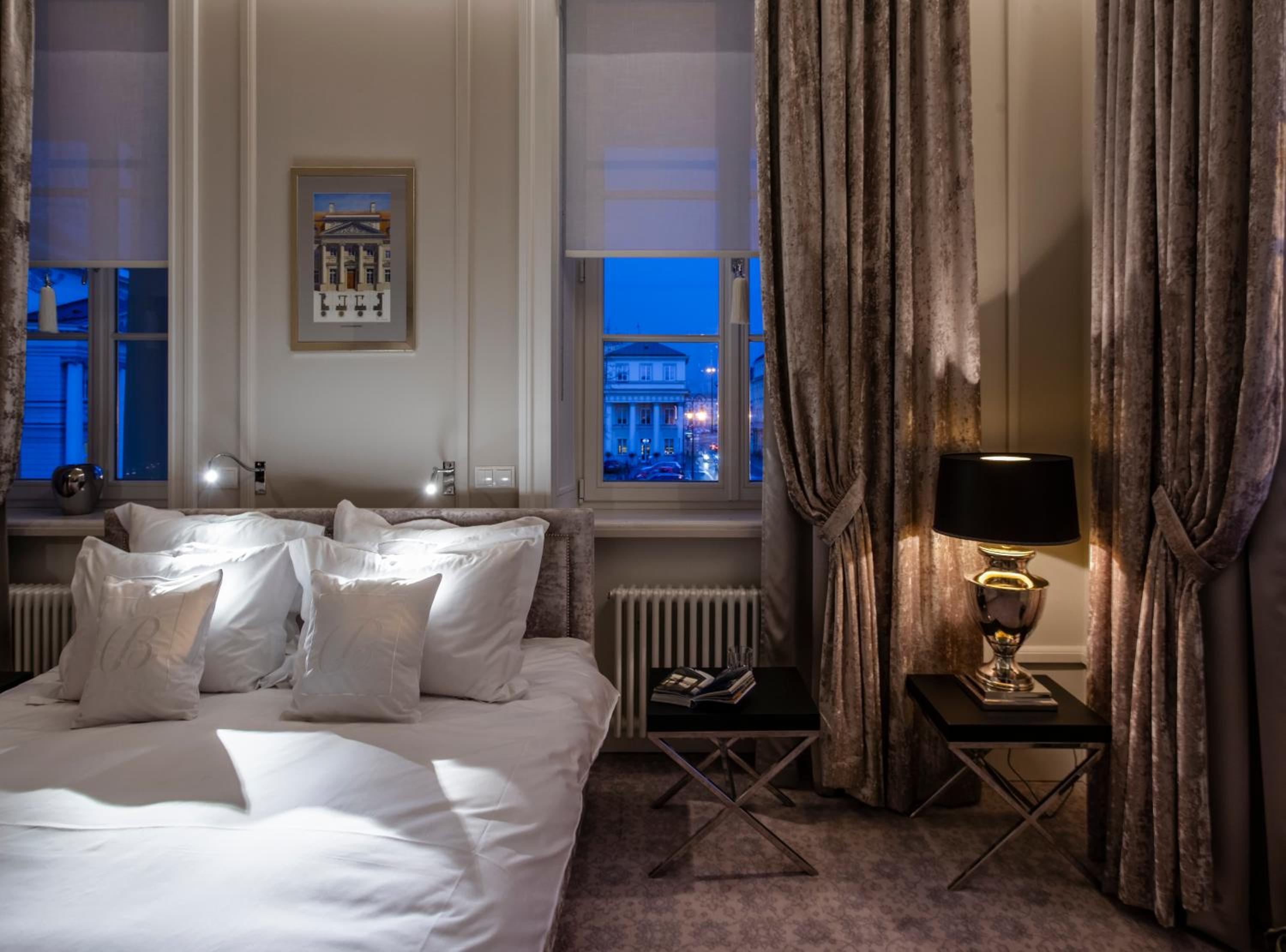 Deluxe Apartment