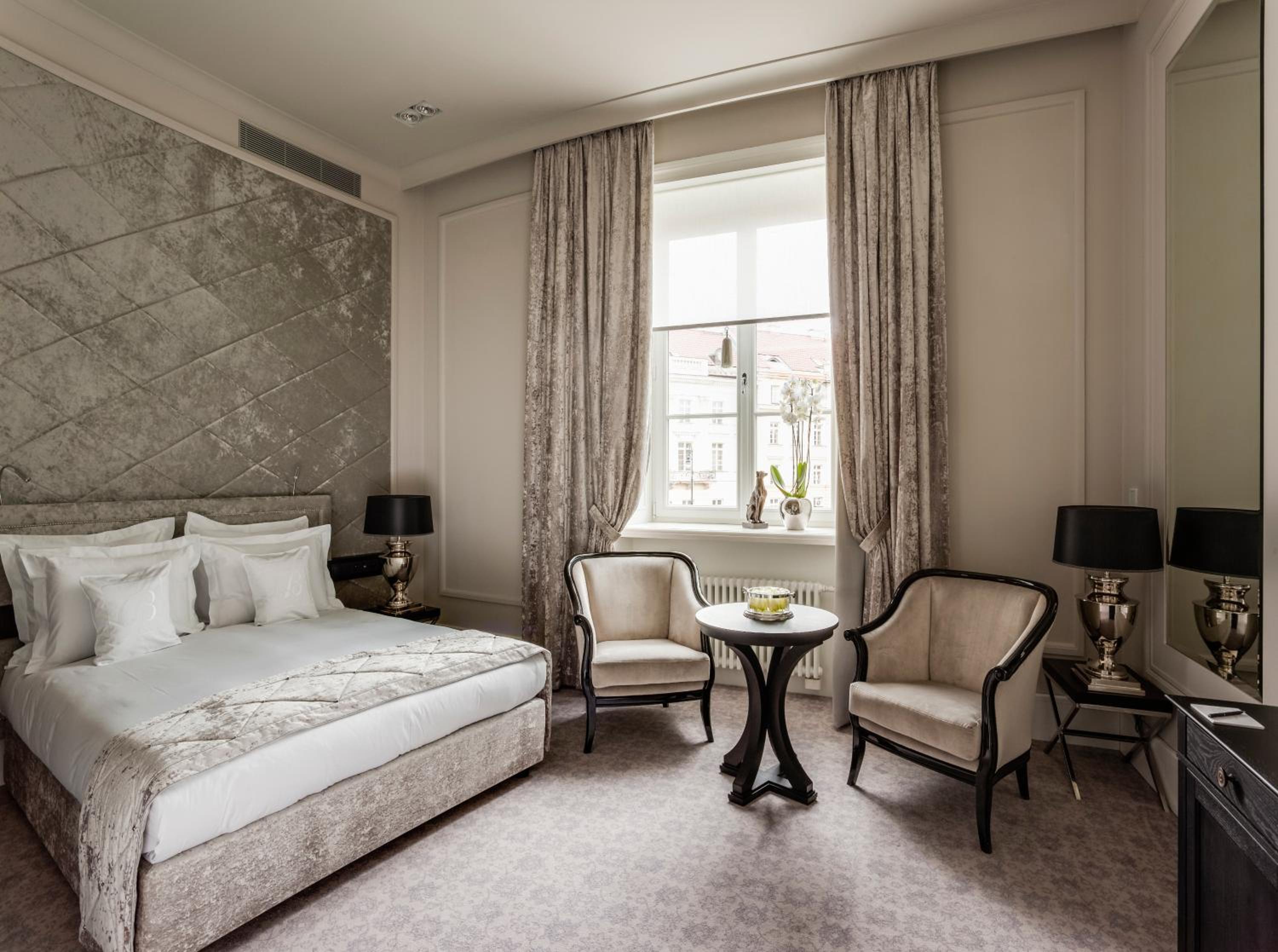 Superior King Room