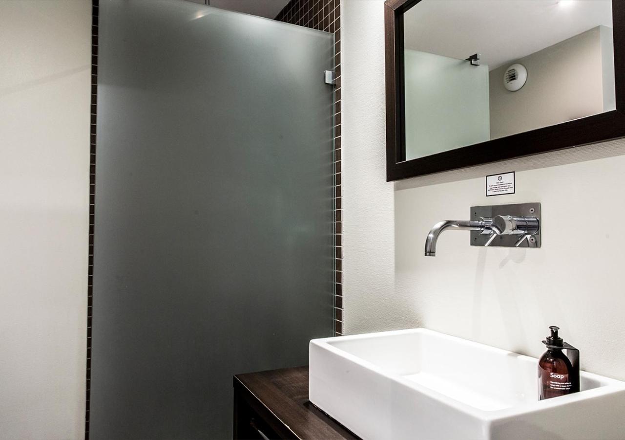 Superior Double Room with Balcony - Photo 4