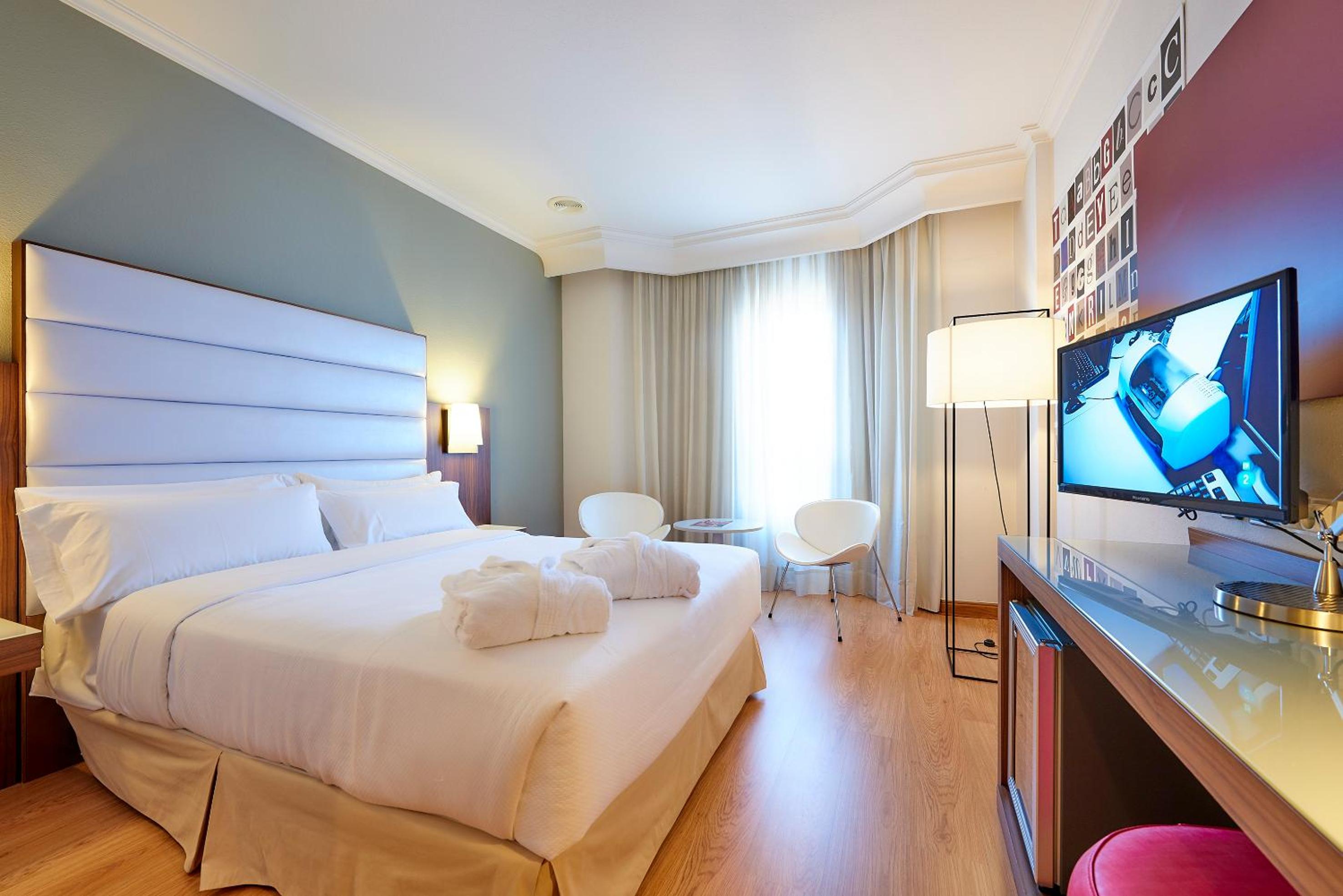 Standard Room - Photo 1