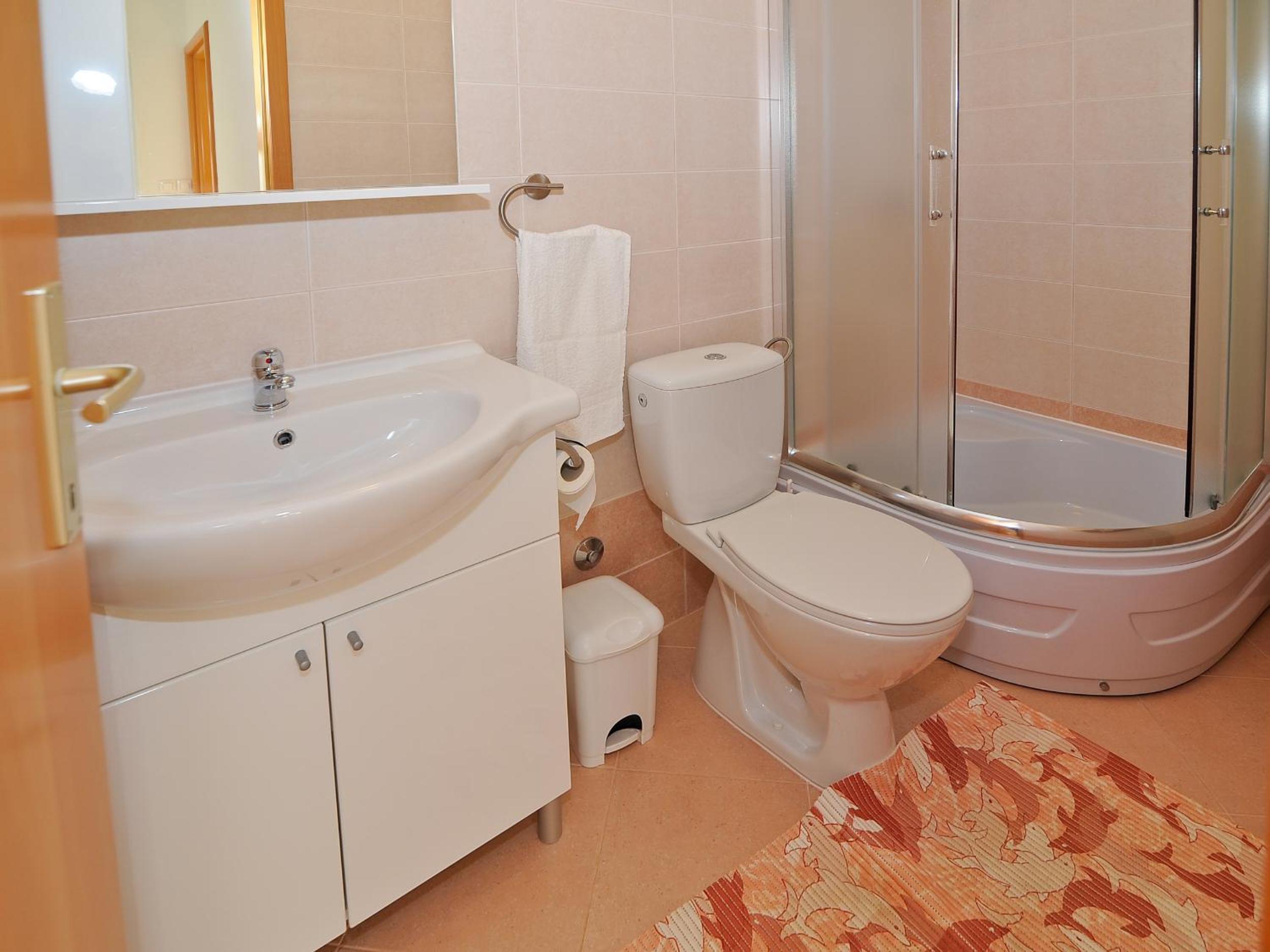 One Bedroom Apartment with Balcony and Sea View photo 2