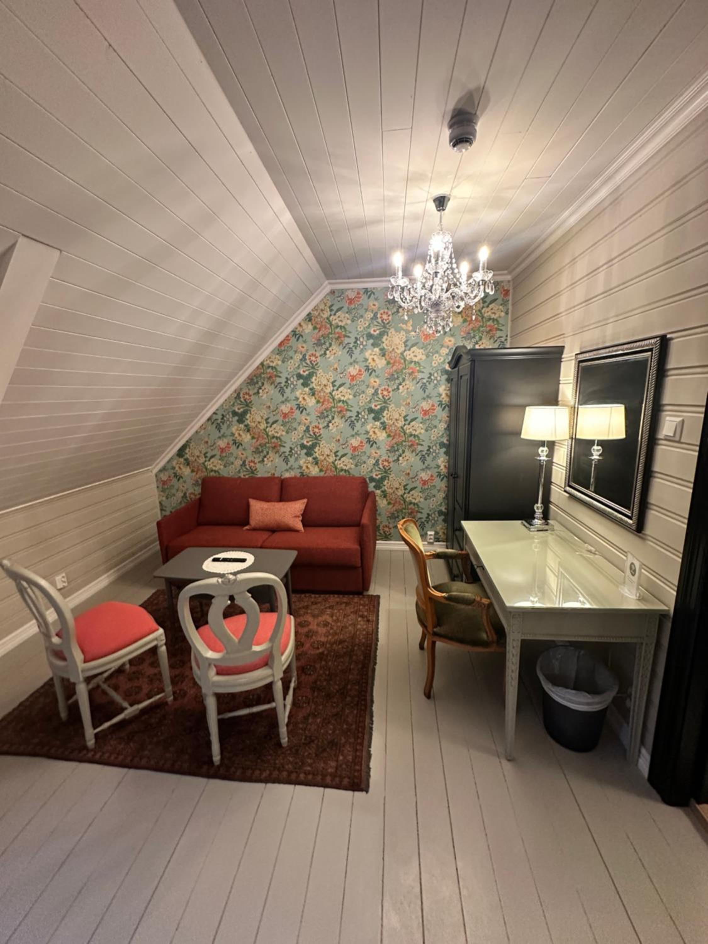 Historic Superior Room with Balcony and Fjord View  - Photo 4