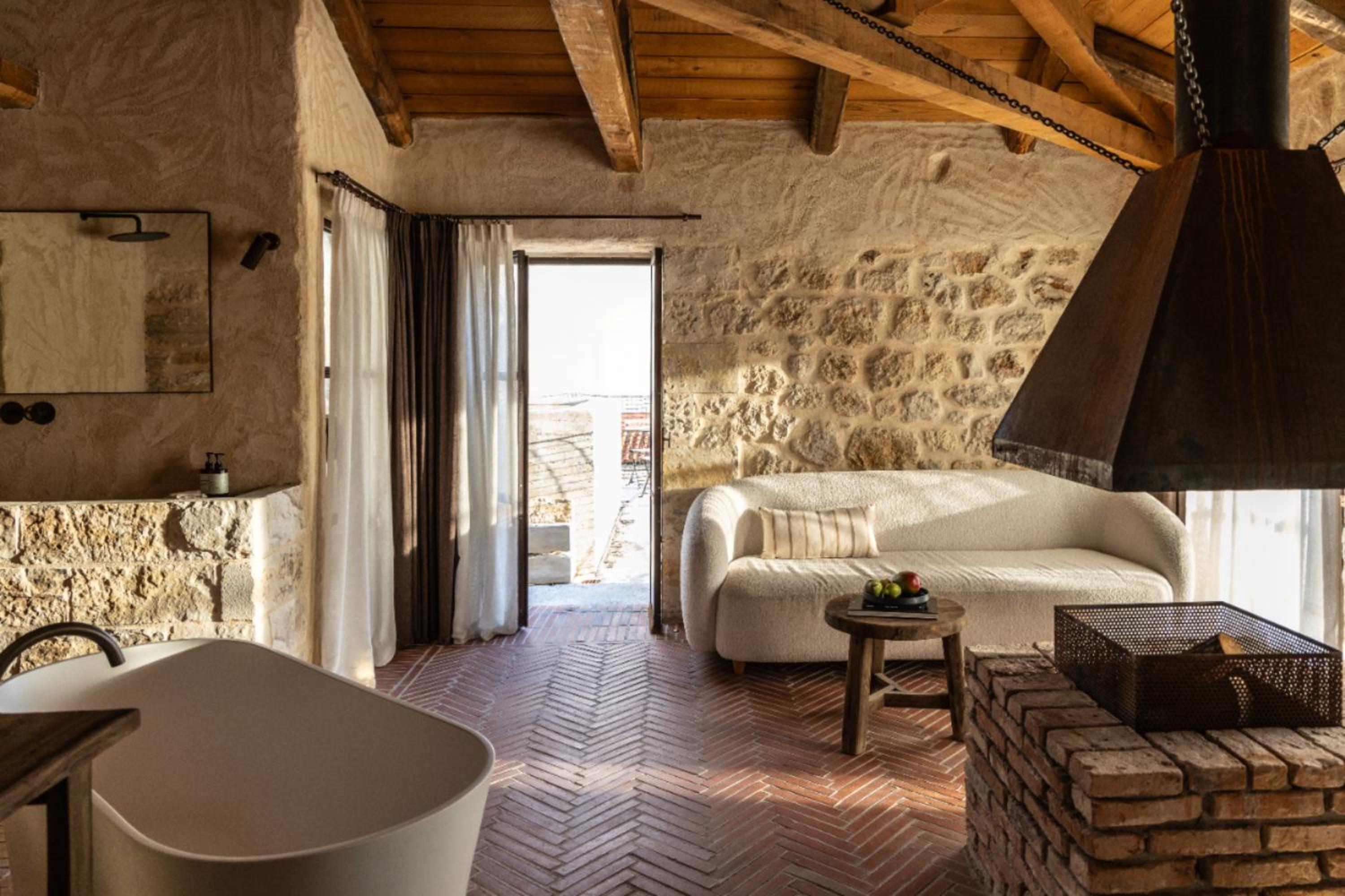 Design Suite with Private Heated Pool photo 2