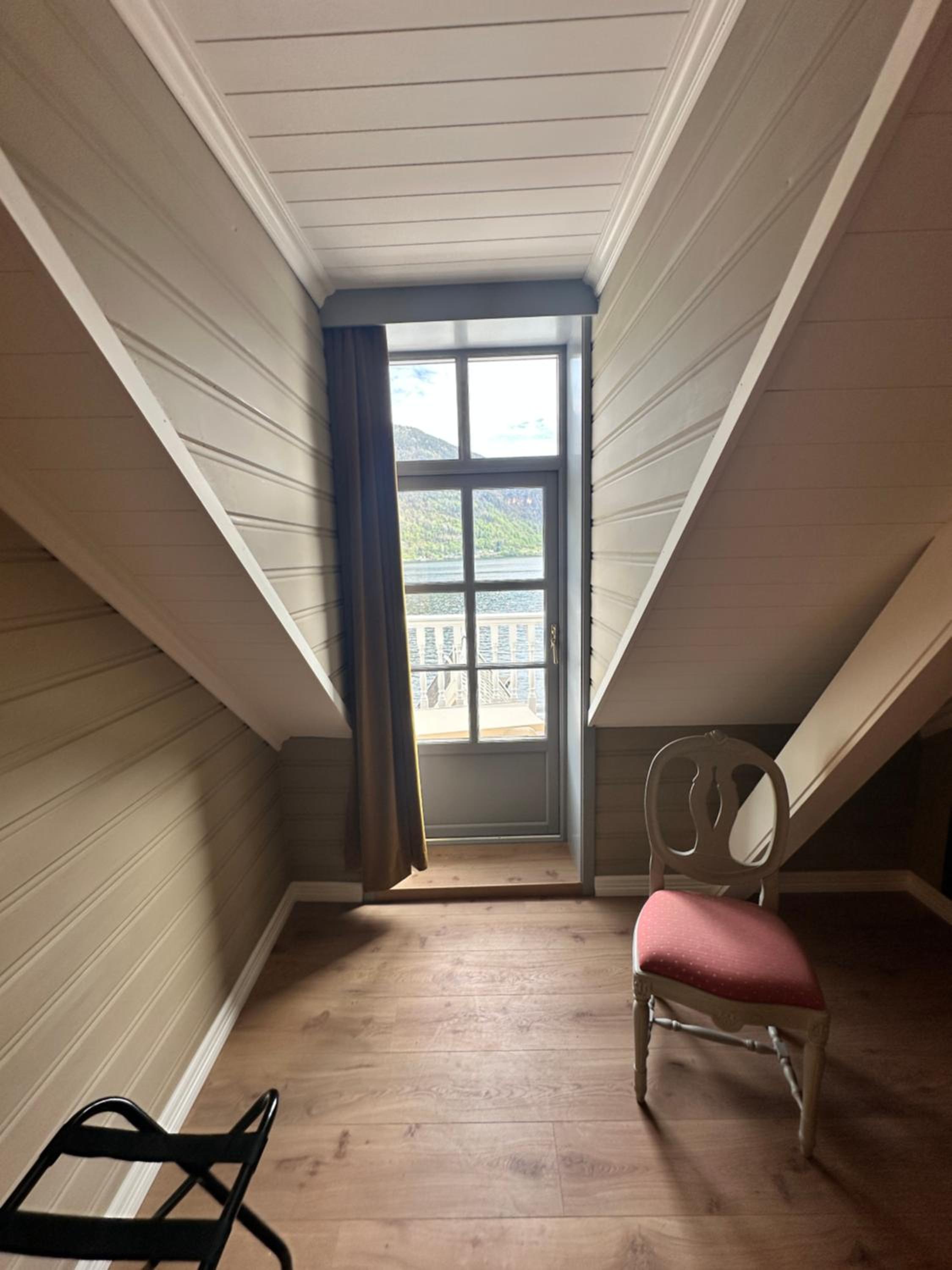 Historic Suite with Fjord View and Balcony  - Photo 4