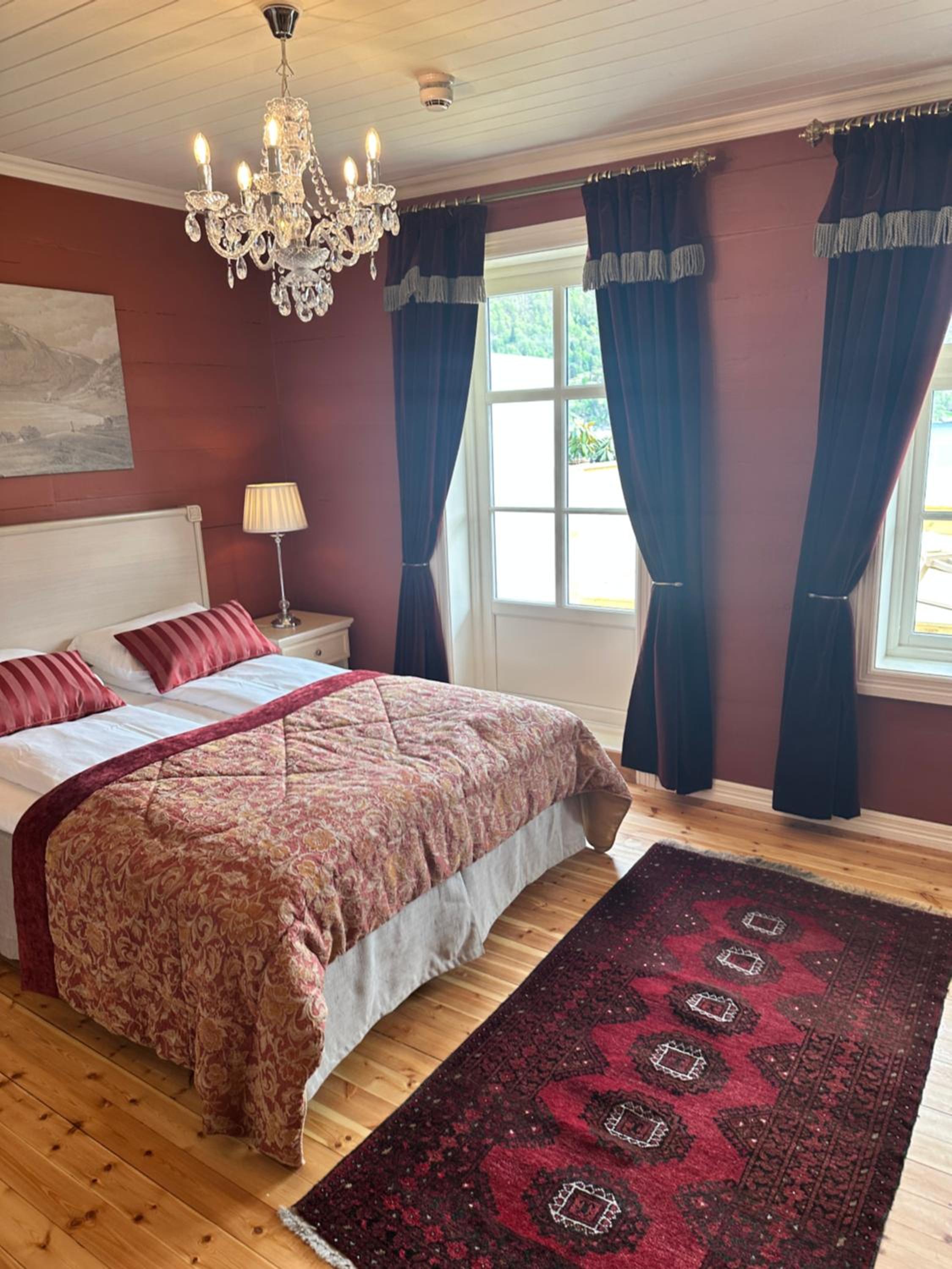 Historic Junior Suite with Balcony and Fjord View