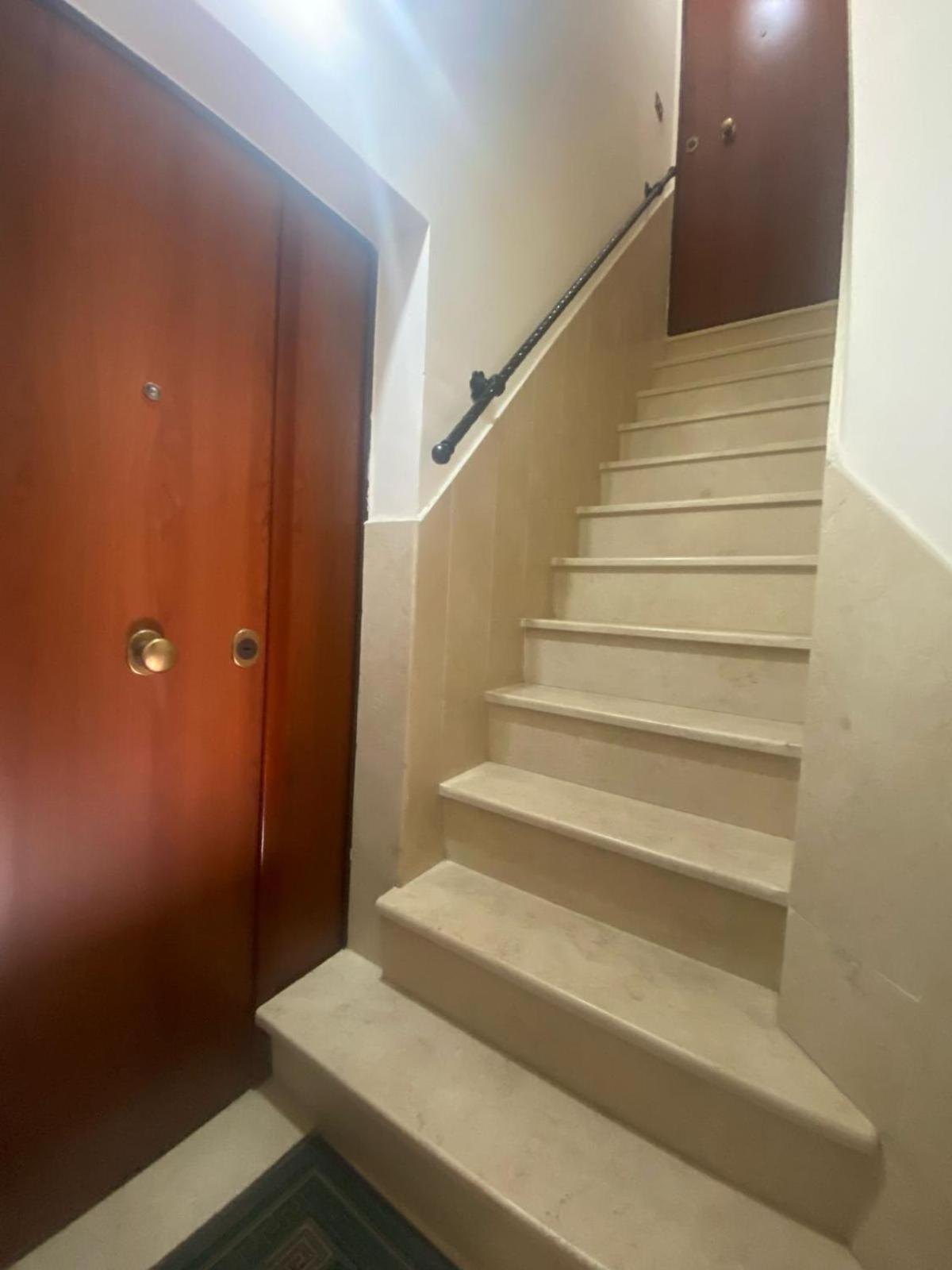 One Bedroom Apartment with Balcony - Separate Building