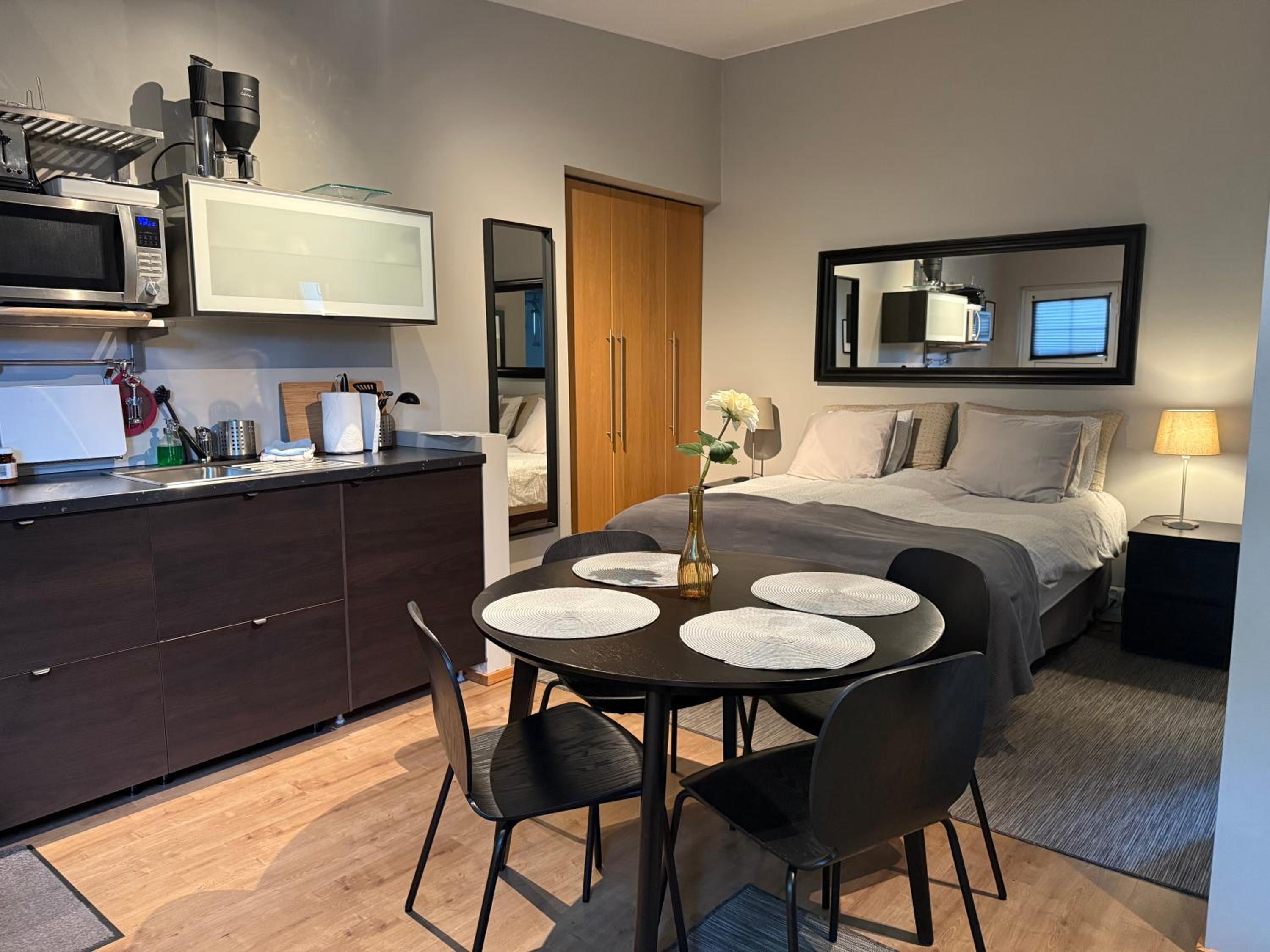 Standard Double Room with Shared Bathroom photo 3