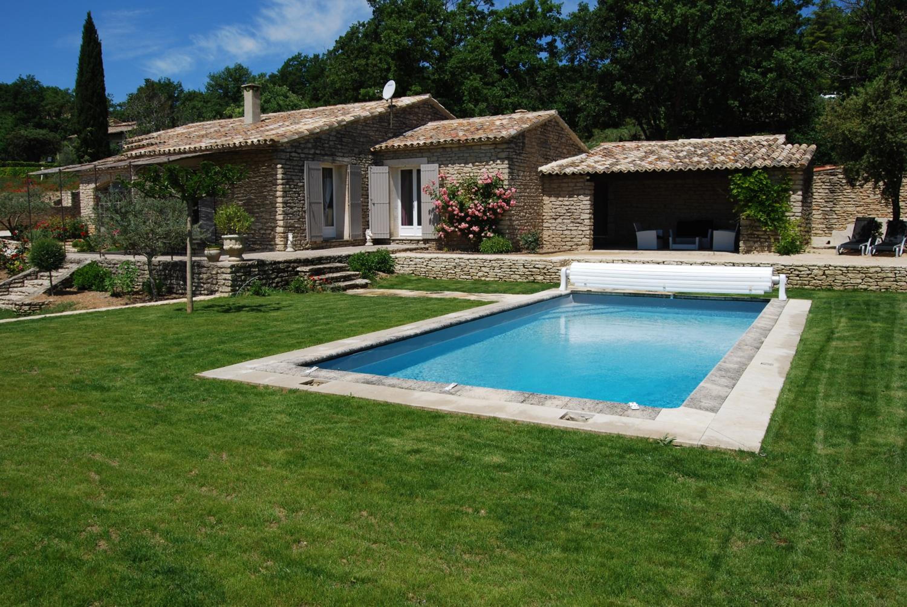 Three-Bedroom Villa with Private Pool photo 1