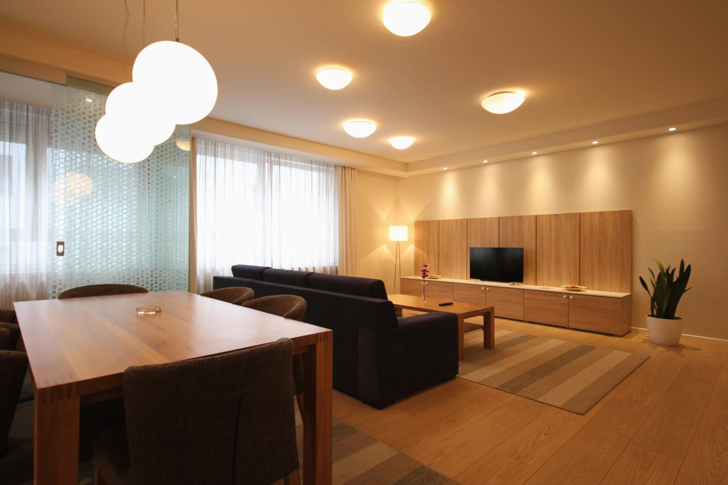 Executive Two-Bedroom Apartment - Photo 9