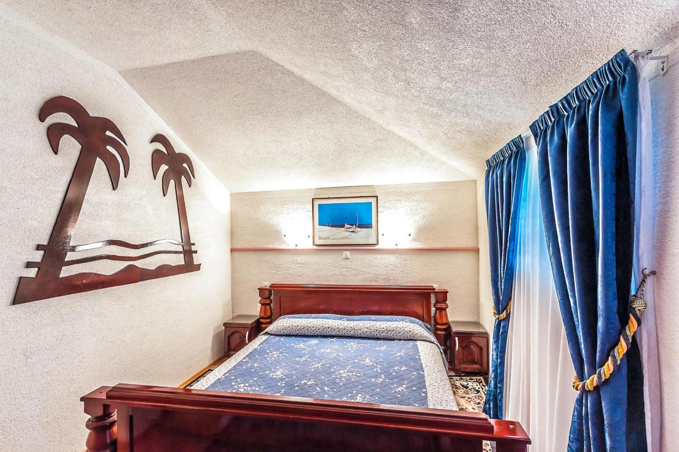 Penthouse One-Bedroom Apartment with Sea View photo 1