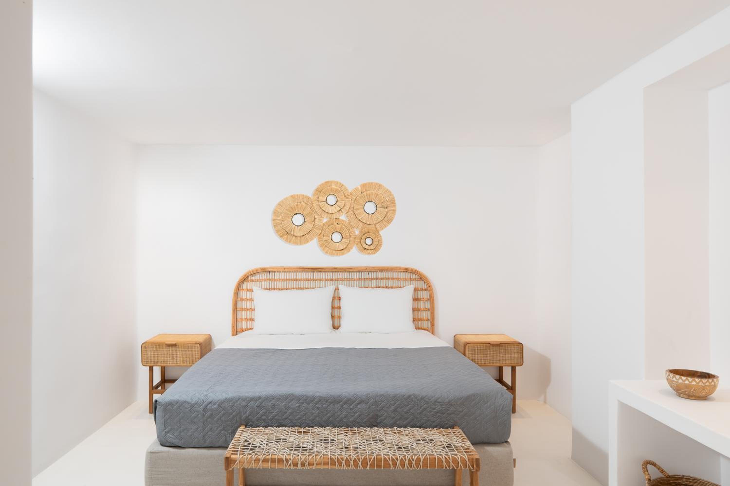 Deluxe Room With Pool View