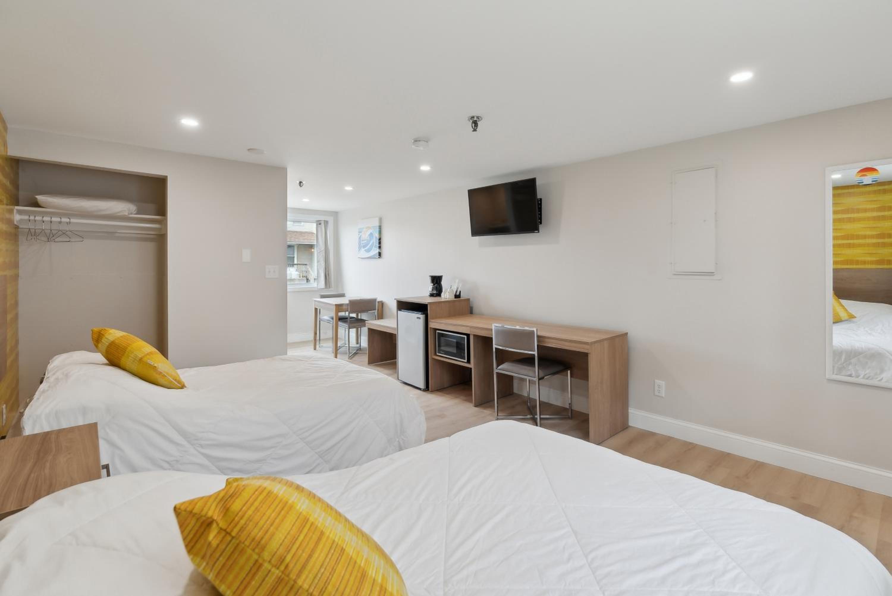 Double Room - Photo 4
