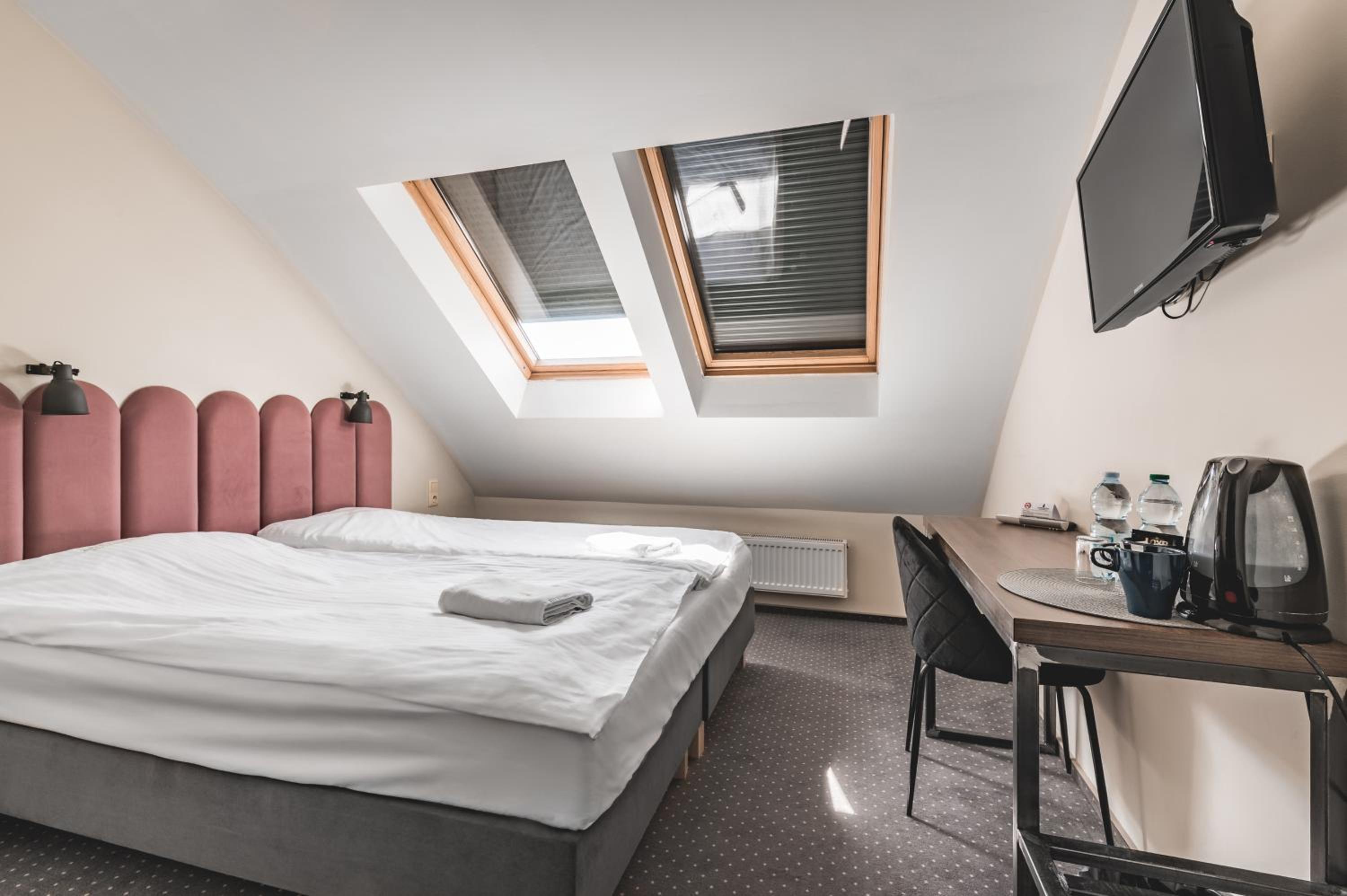 Standard King Room