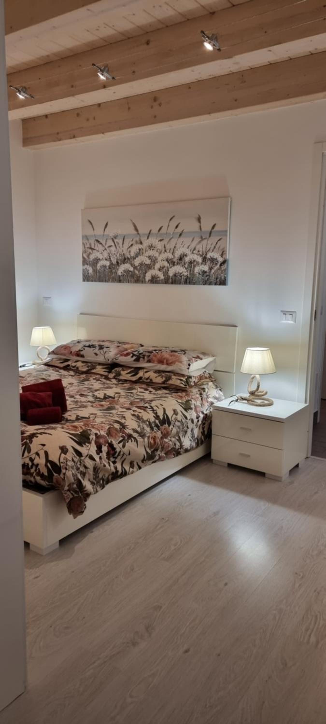 Studio Apartment with One Double Bed