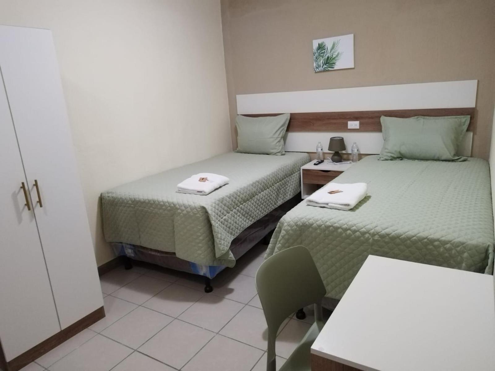 Economy Twin Room photo 1