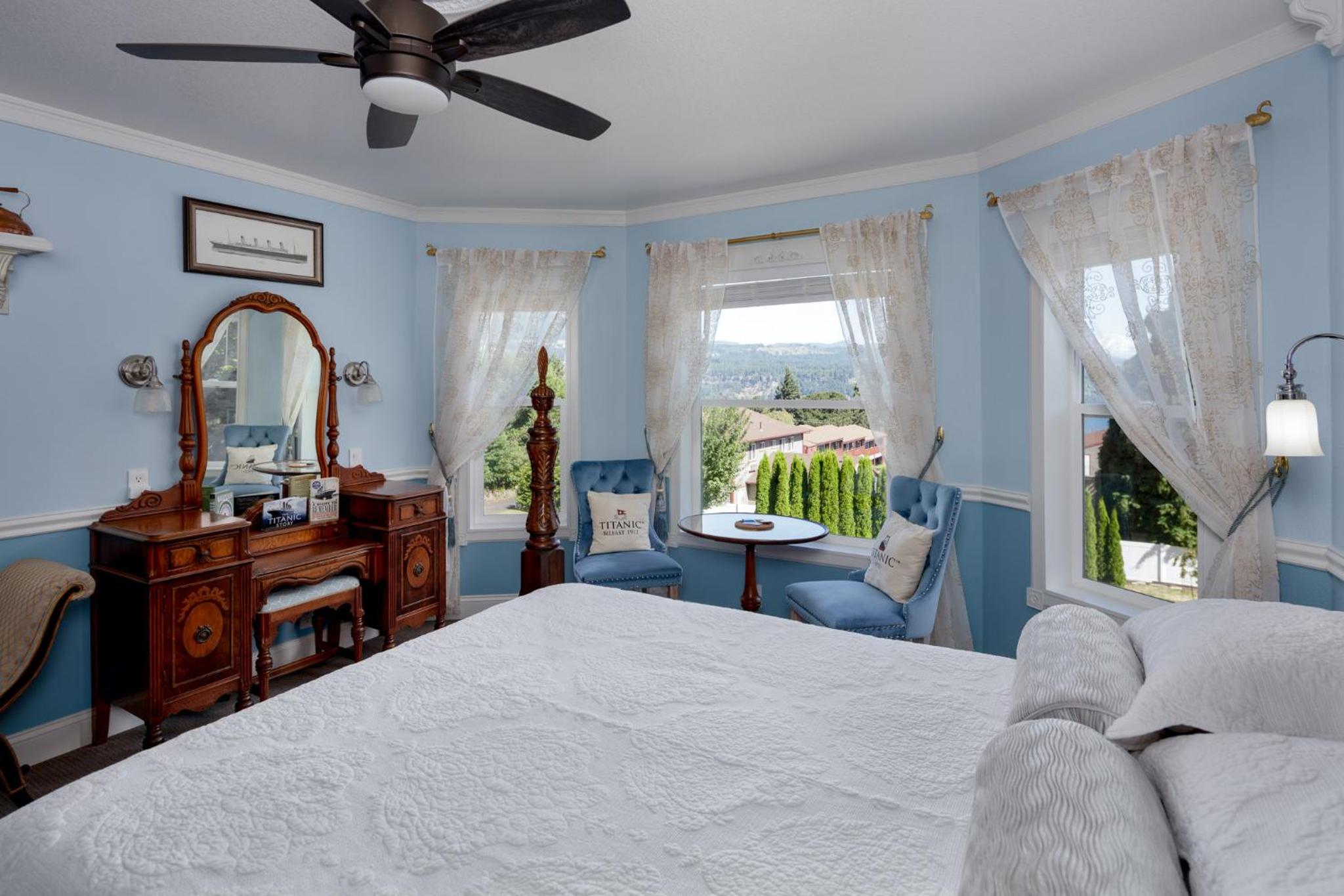 Deluxe Queen Room photo 2