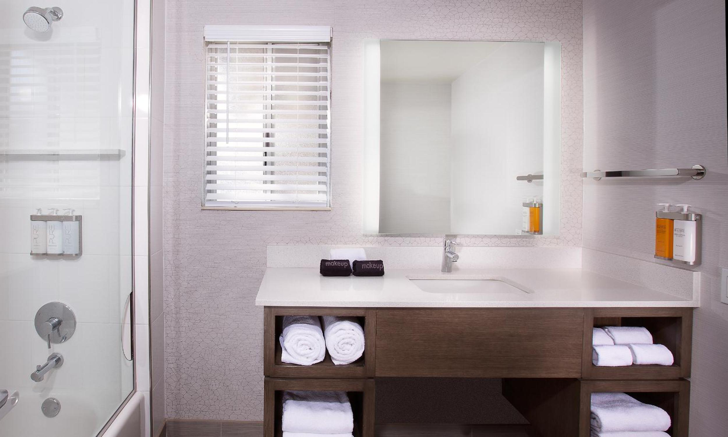 Suite with Garden View photo 2