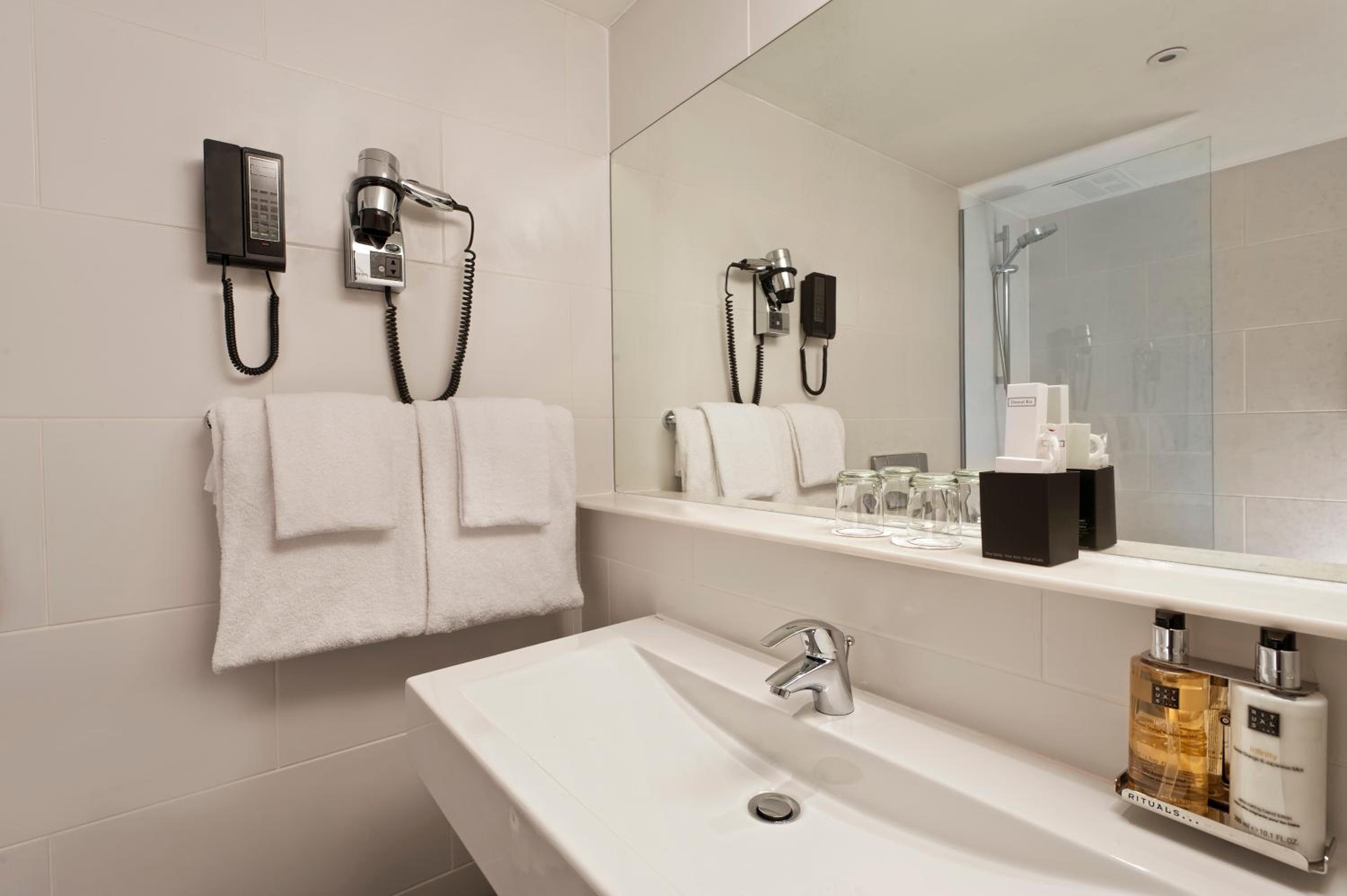 Double Room - Photo 4