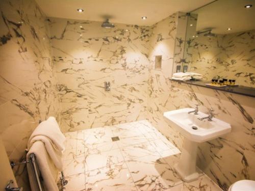 Superior Double Room - Photo 4