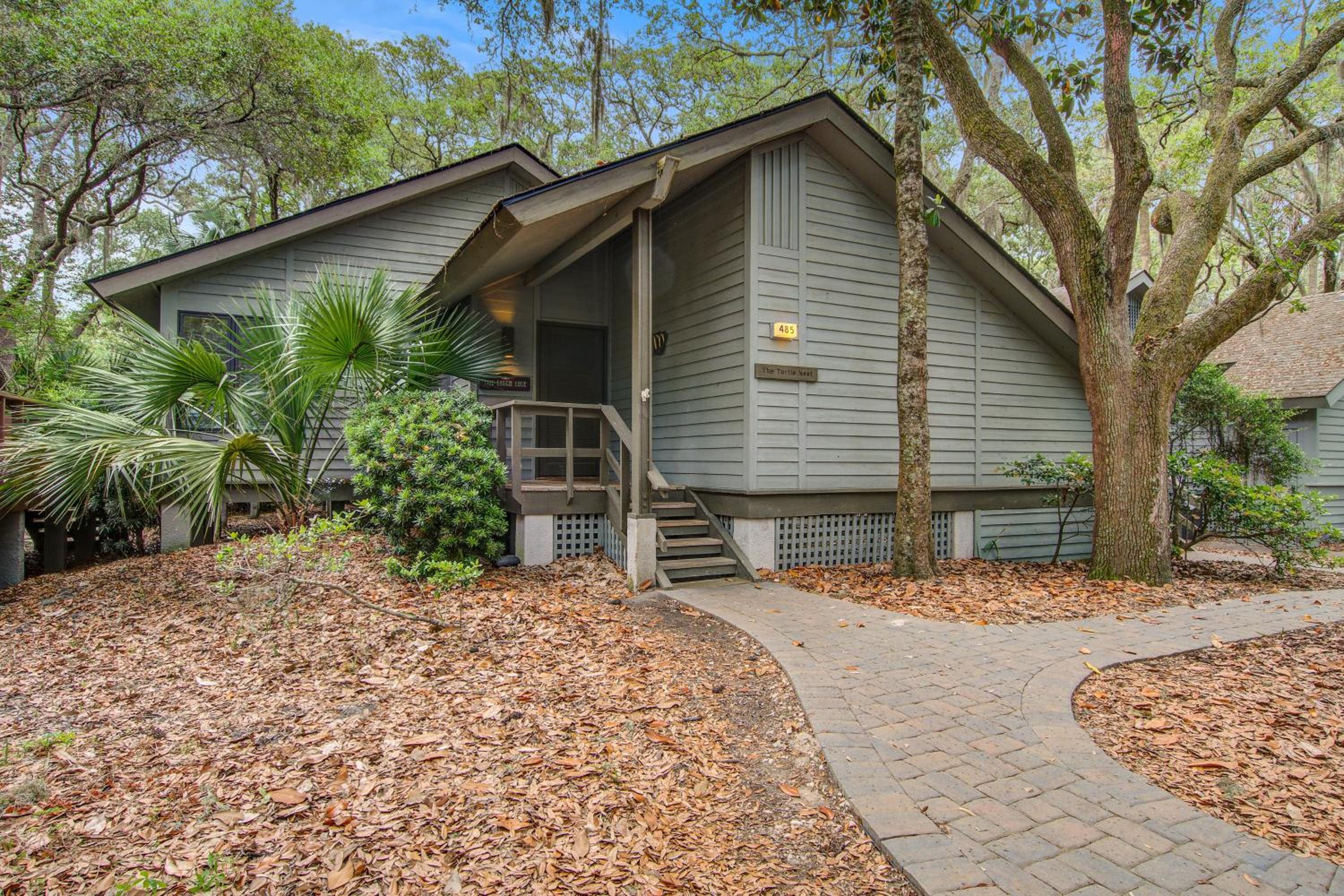 Three-Bedroom House photo 2
