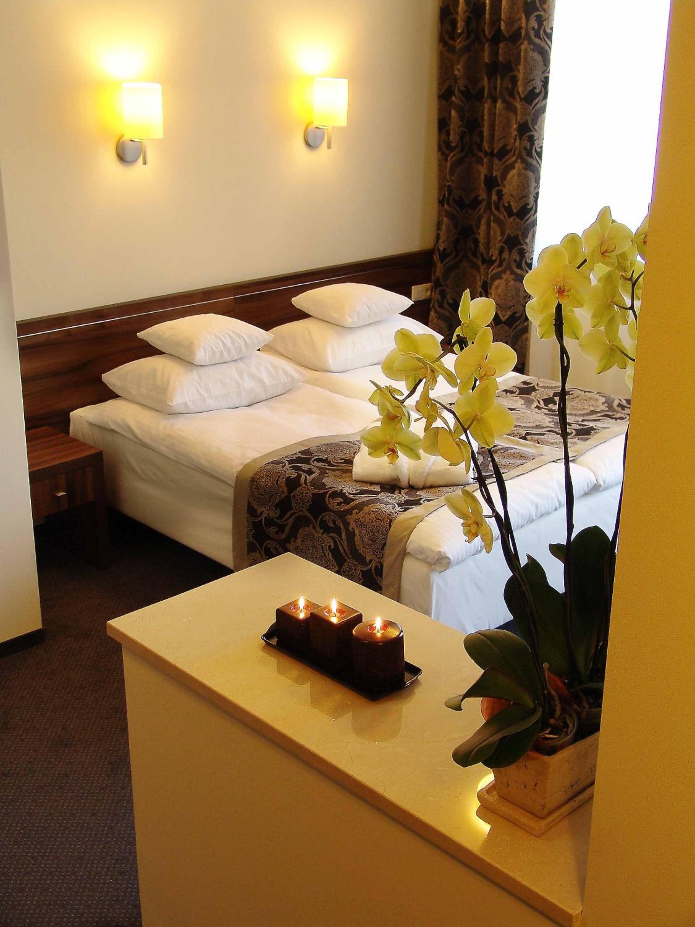 Double or Twin Room - Photo 1