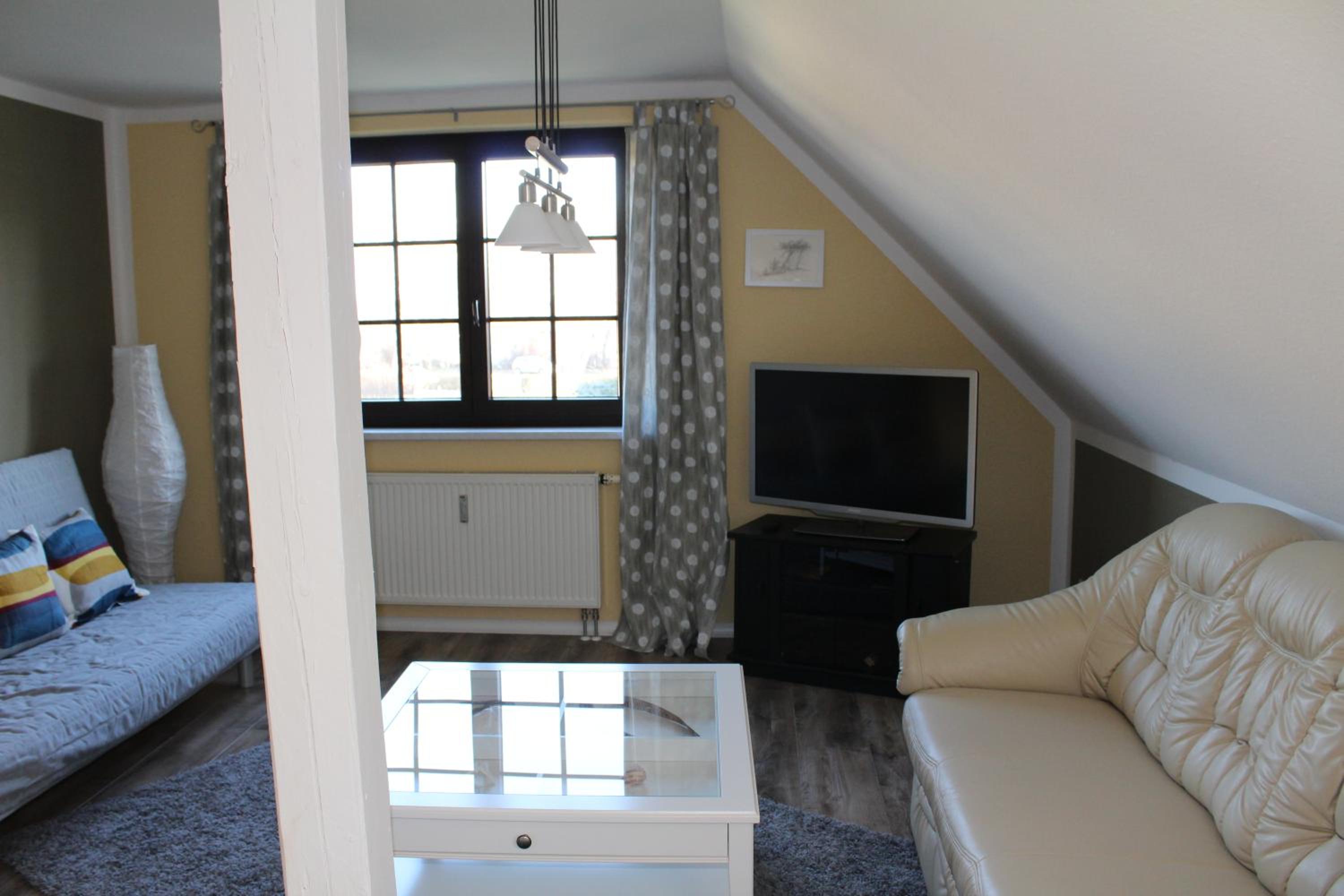One-Bedroom Apartment photo 3