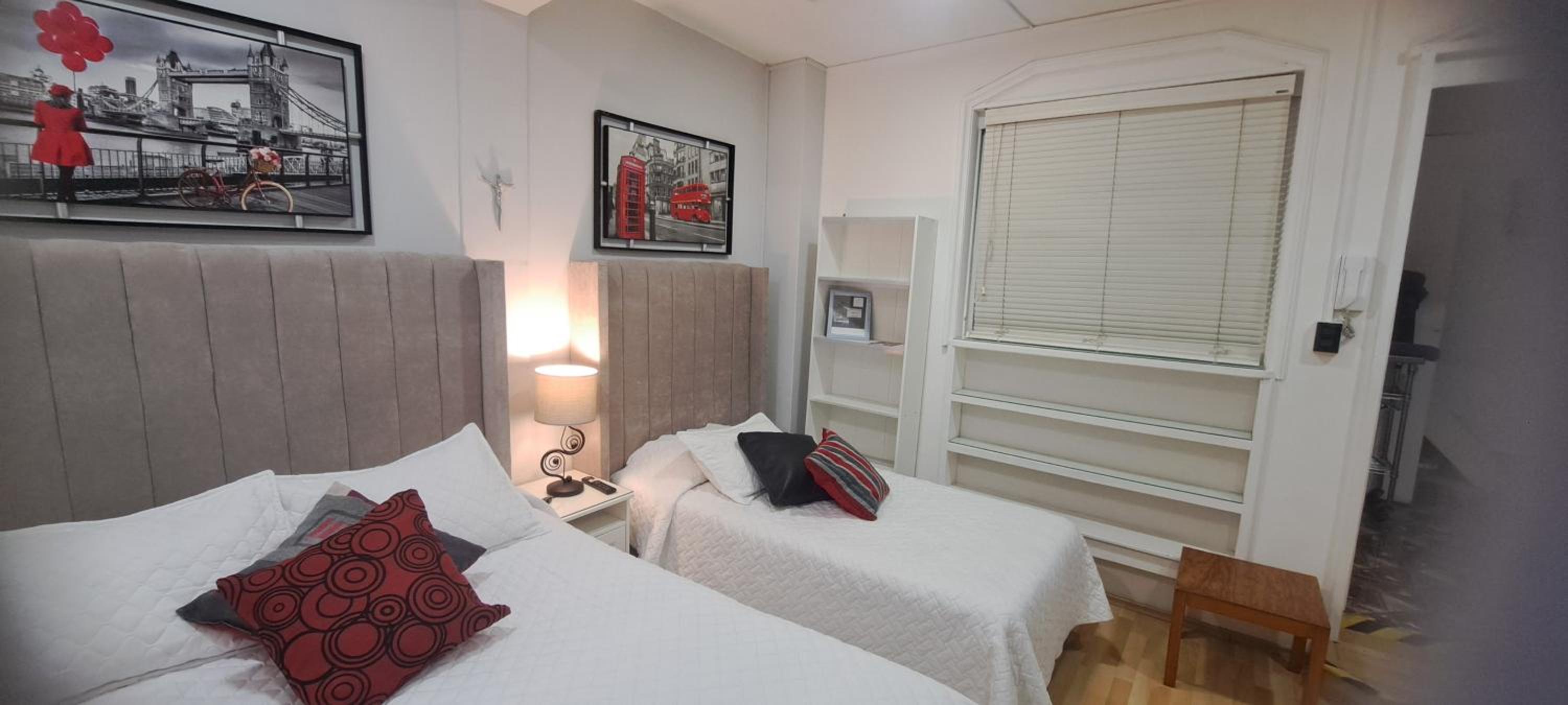 Deluxe Room - Photo 4