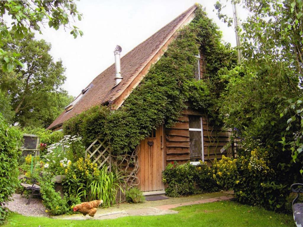Two-Bedroom House photo 2