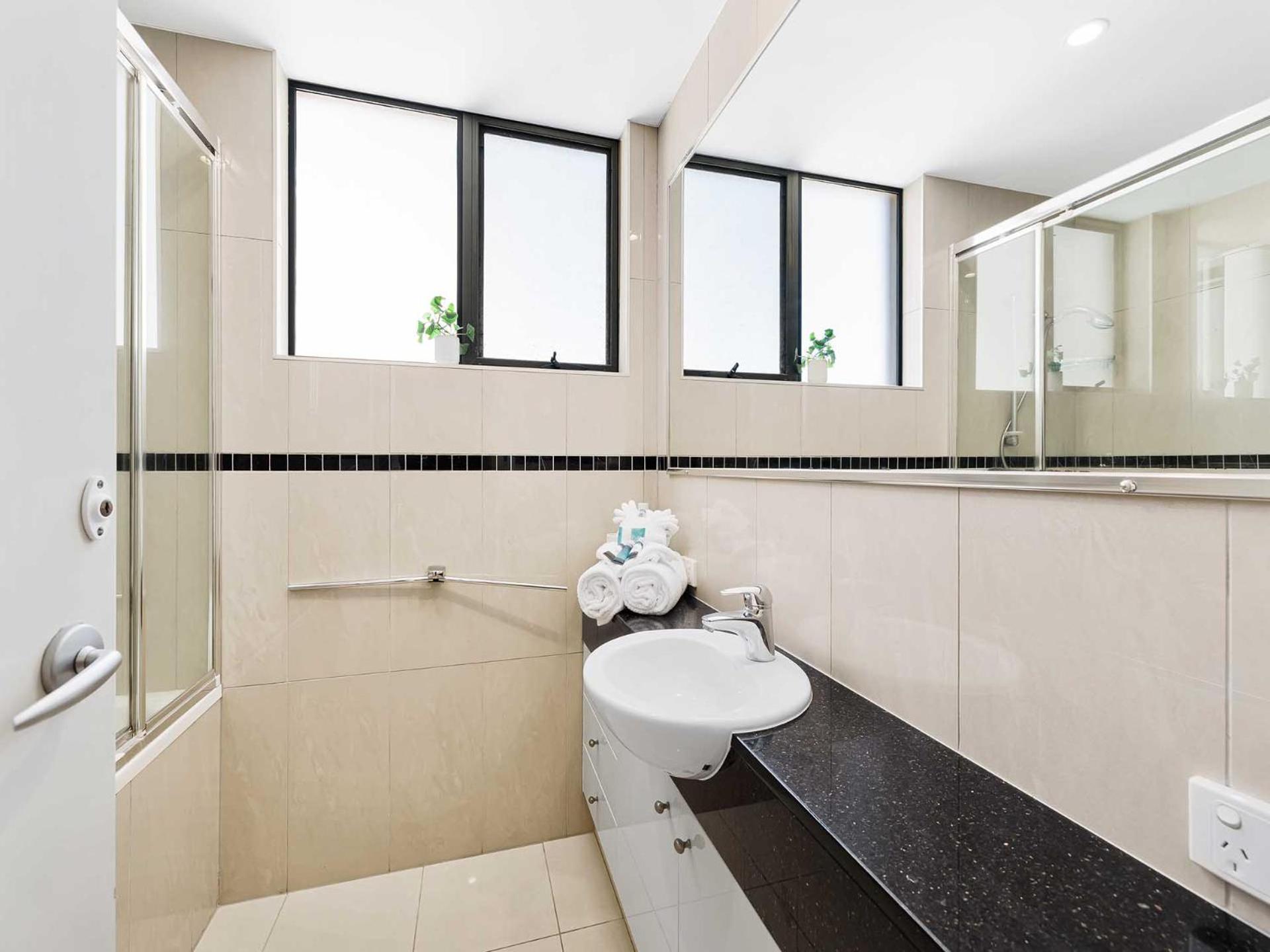 3 Bedroom Penthouse, Private Rooftop