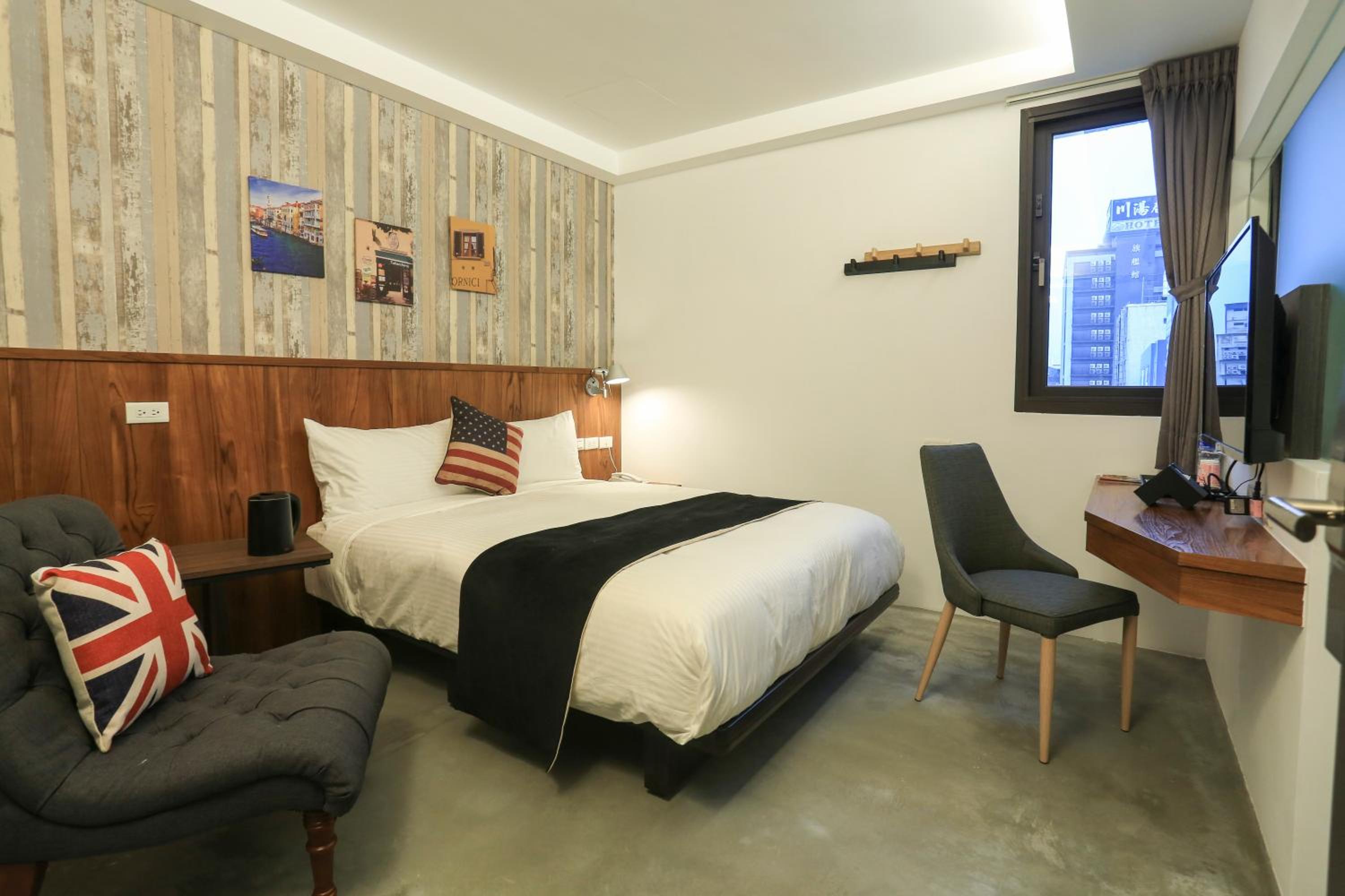 Single Room with Bath