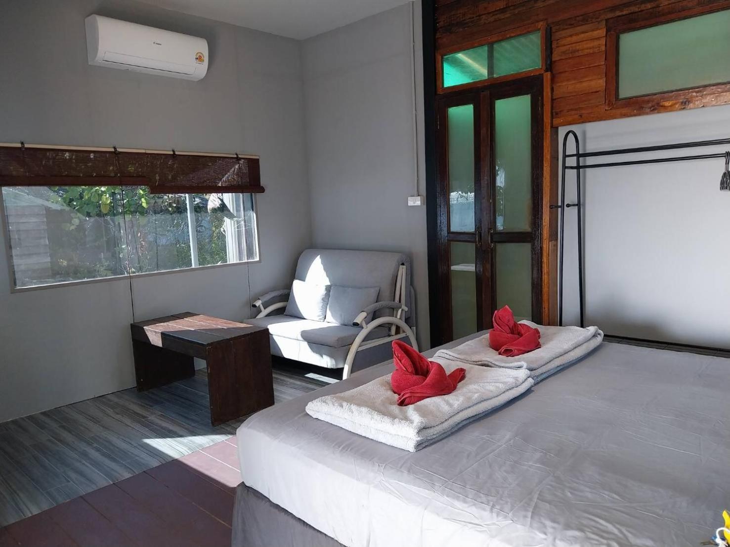 Bungalow with Sea View photo 2