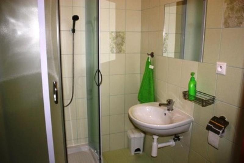 Double or Twin Room - Photo 4