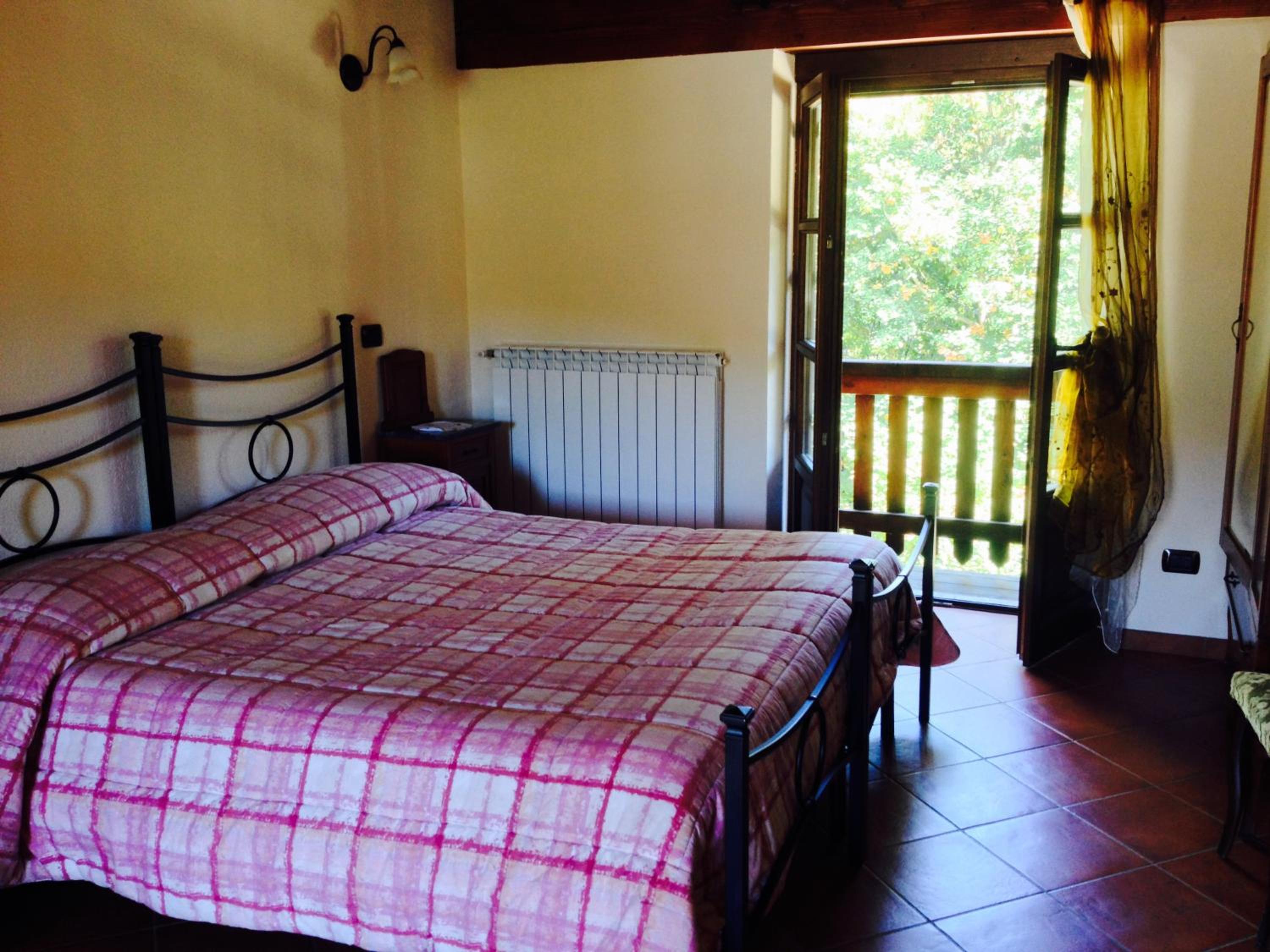 Double Room with Extra Bed photo 2