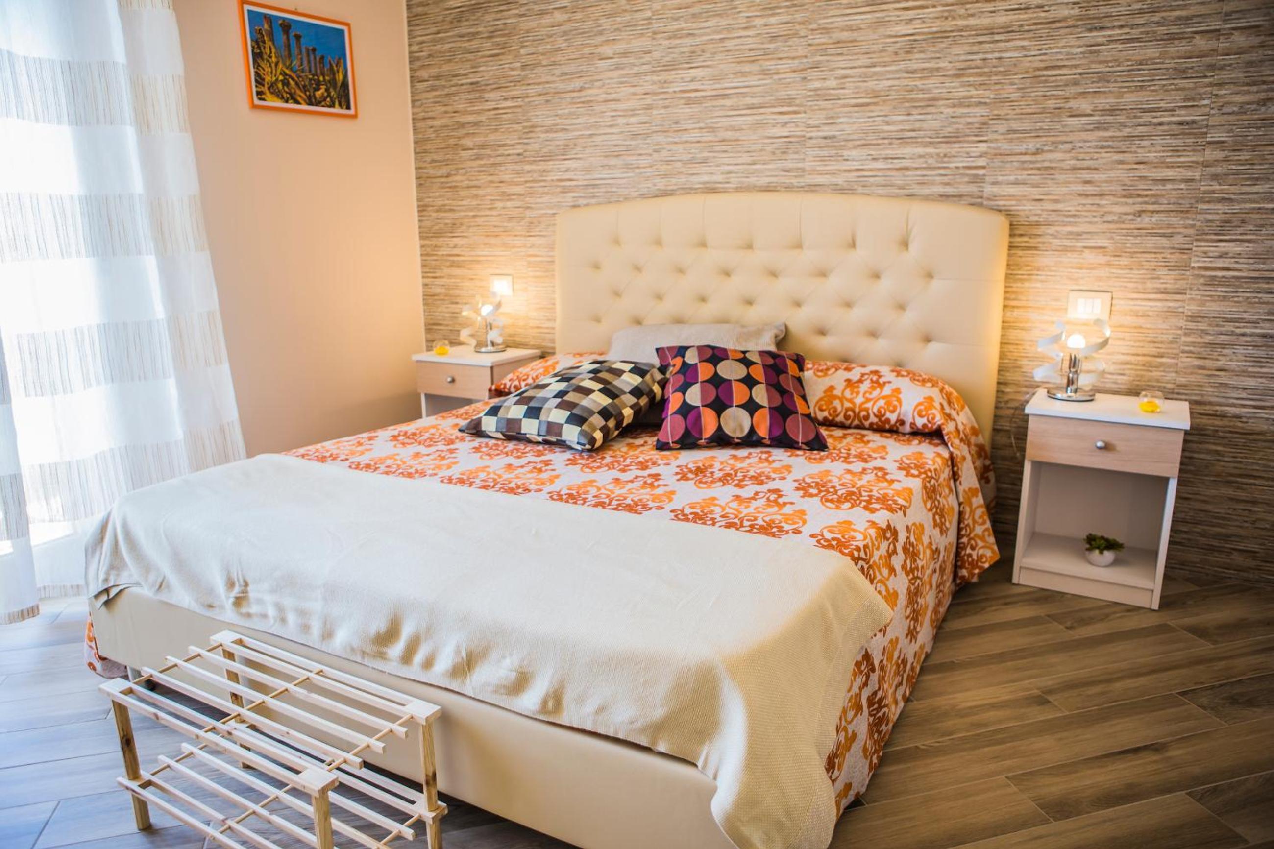 Deluxe Double Room with Balcony and Sea View photo 2