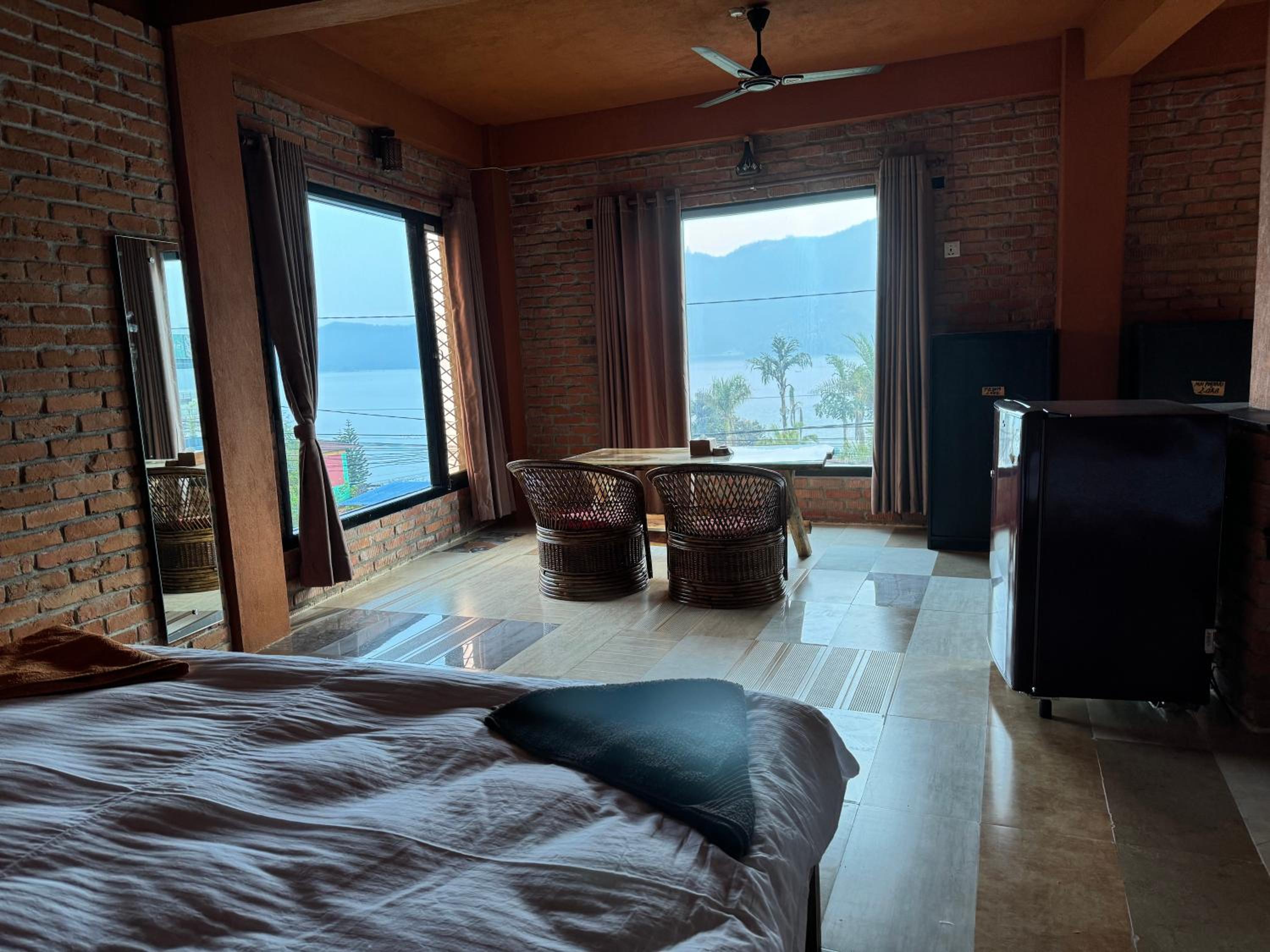 Apartment with Lake View photo 3