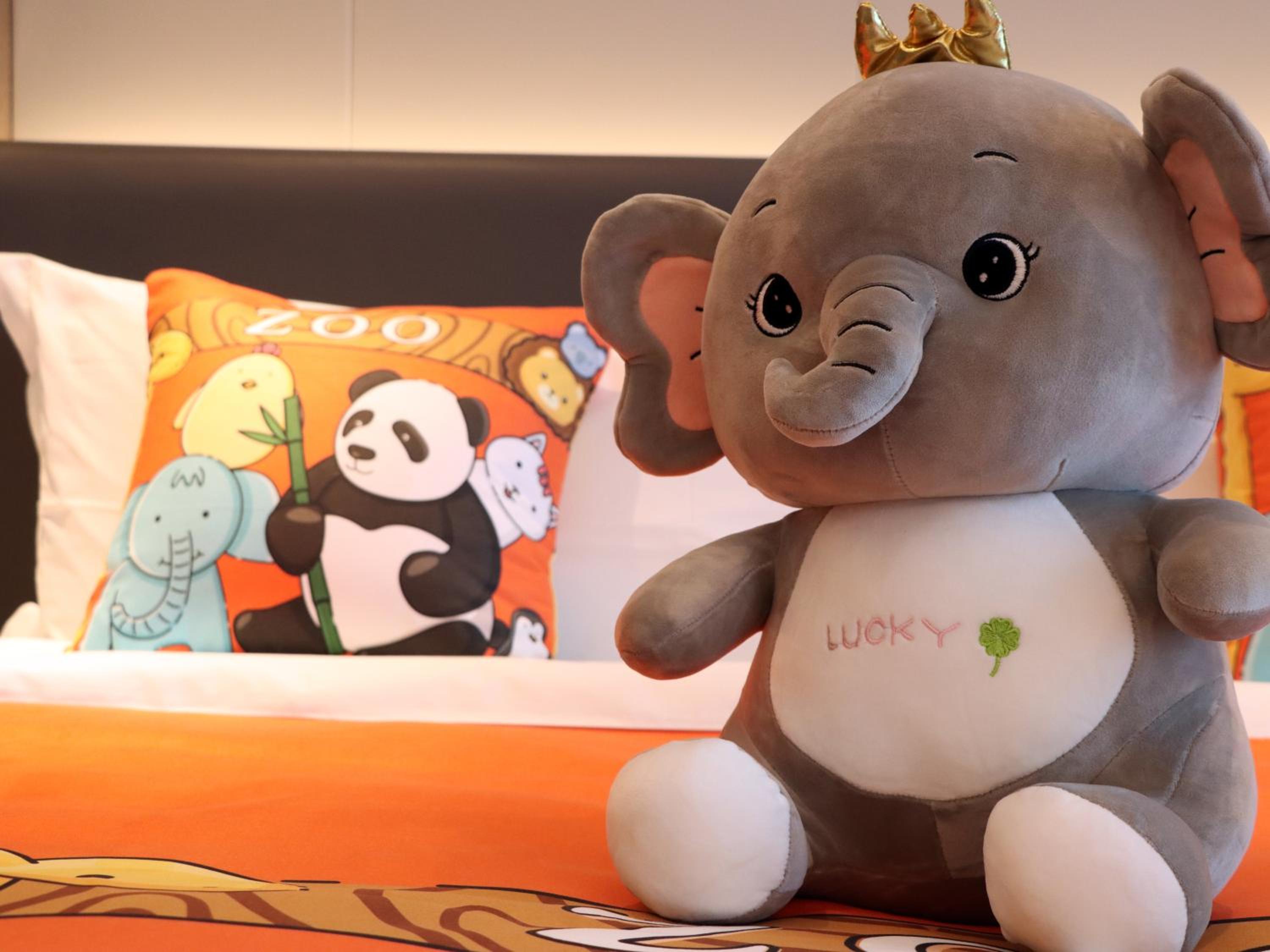 Animal Kingdom Parent-child Room