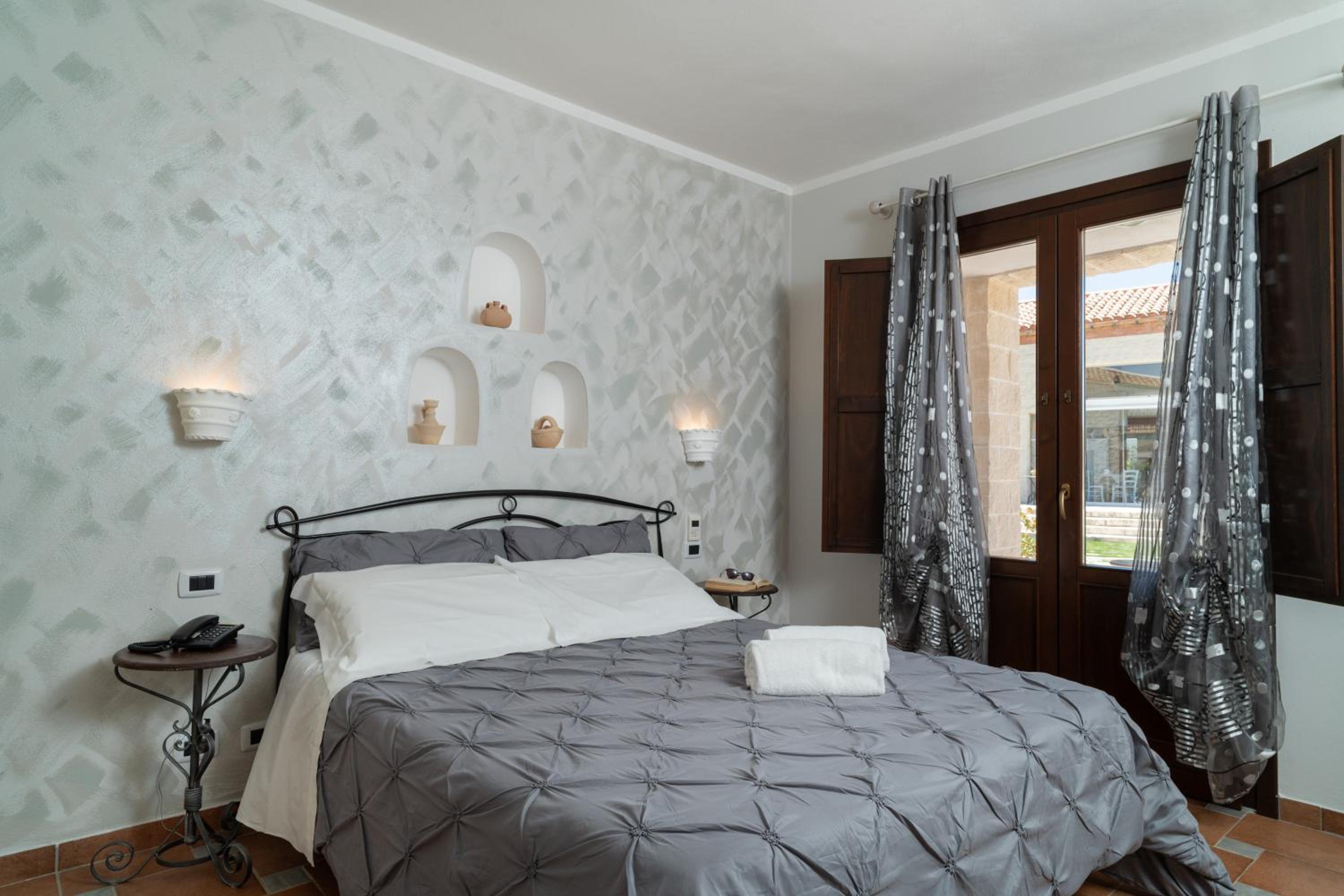 Double or Twin Room photo 2