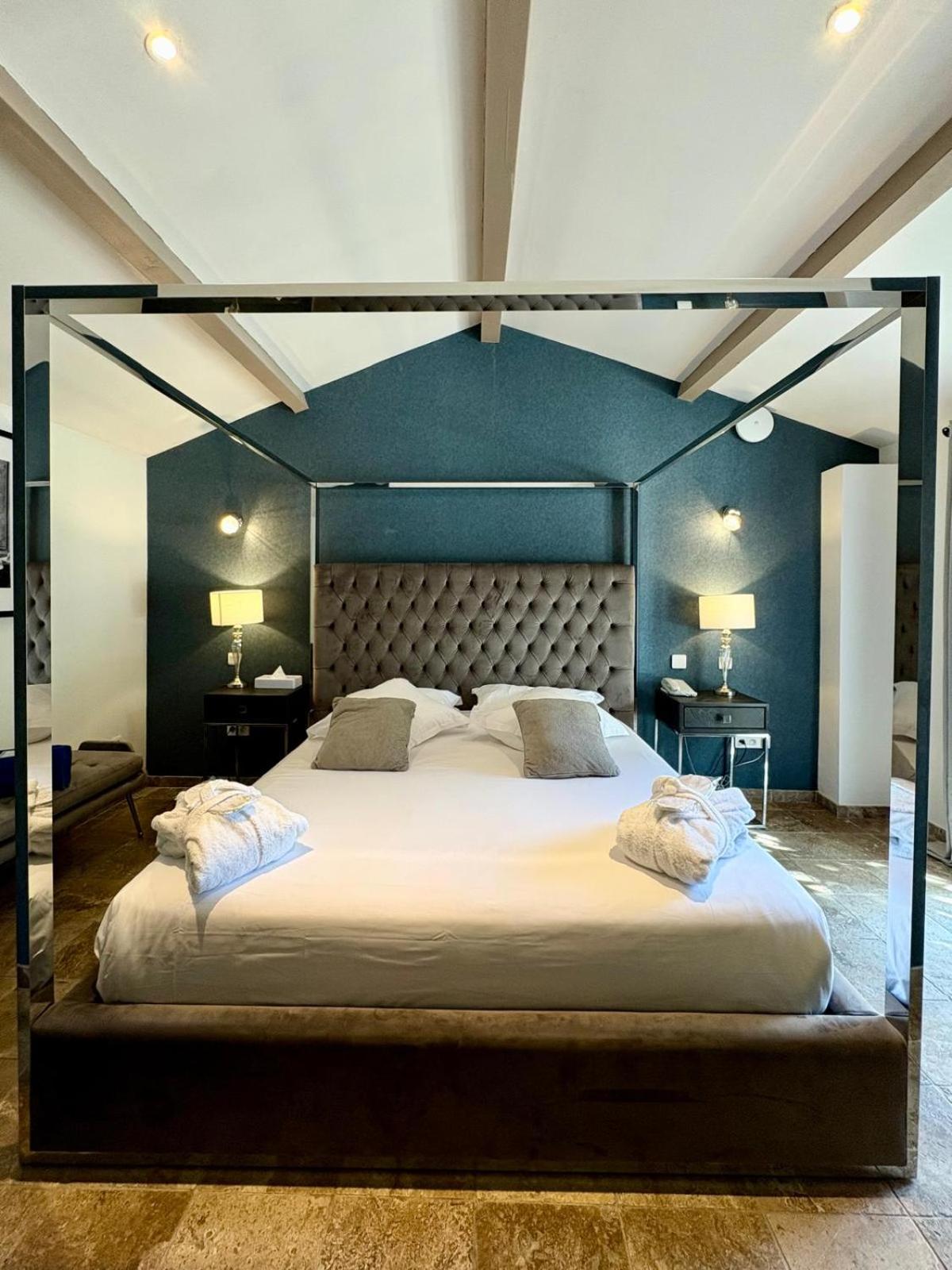 Suite with Private Pool