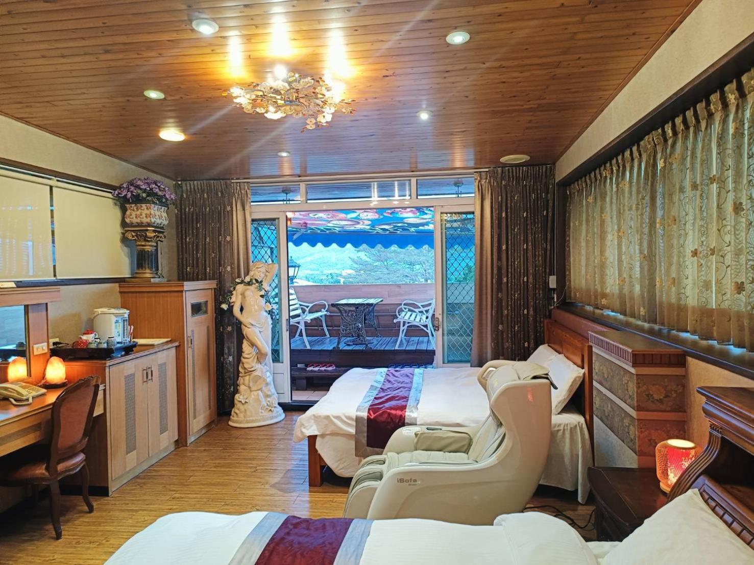 Deluxe Quadruple Room photo 3