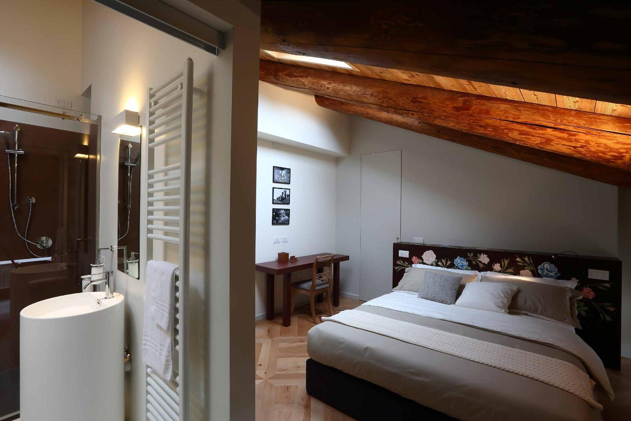 Large Double Room