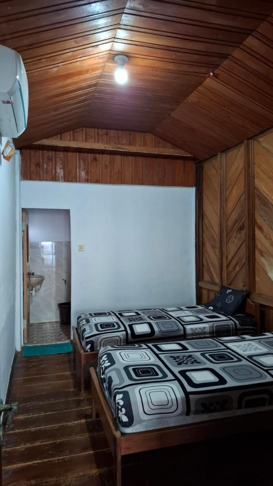 Double Room with Private Bathroom - Photo 7