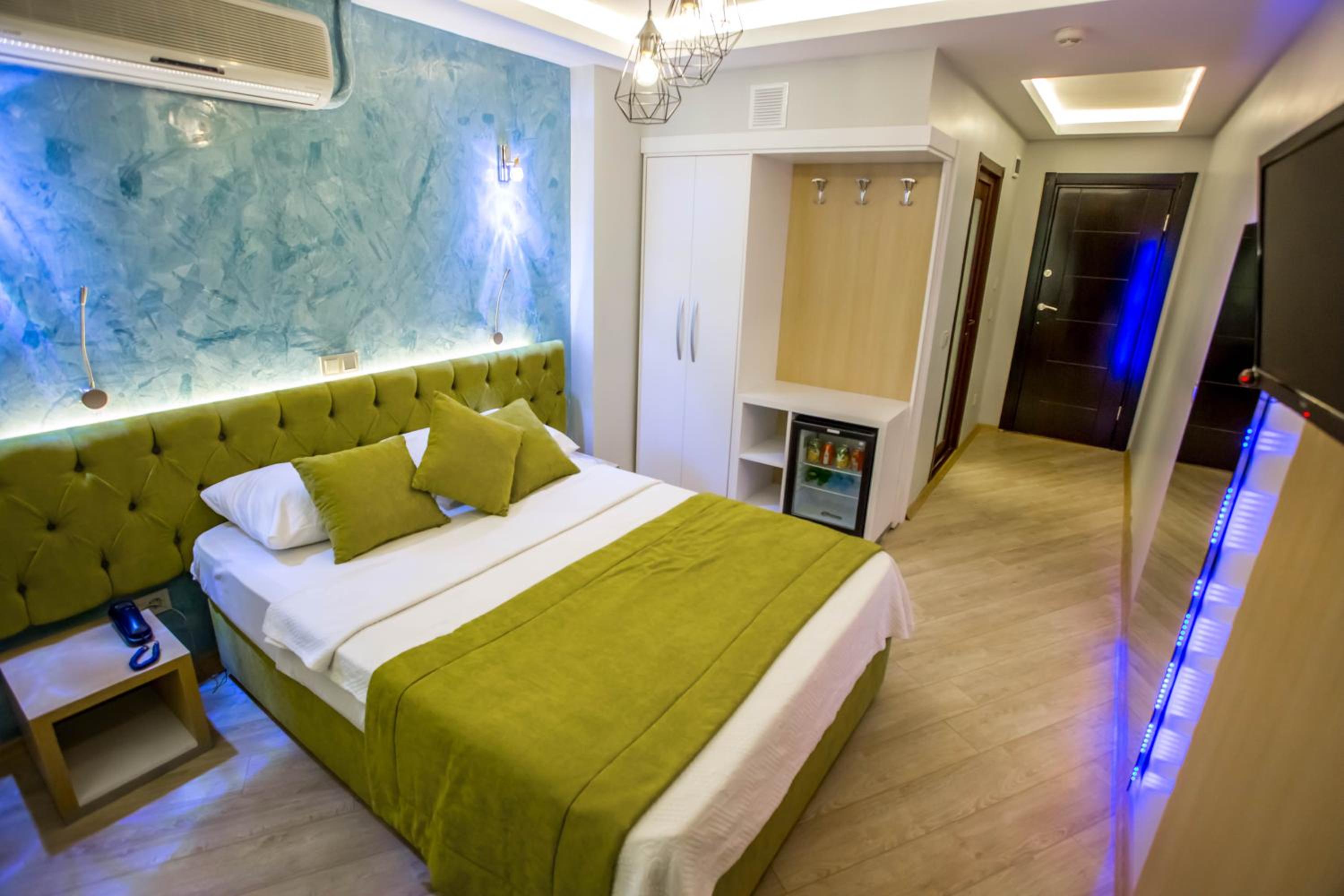 Double Room with Balcony photo 1