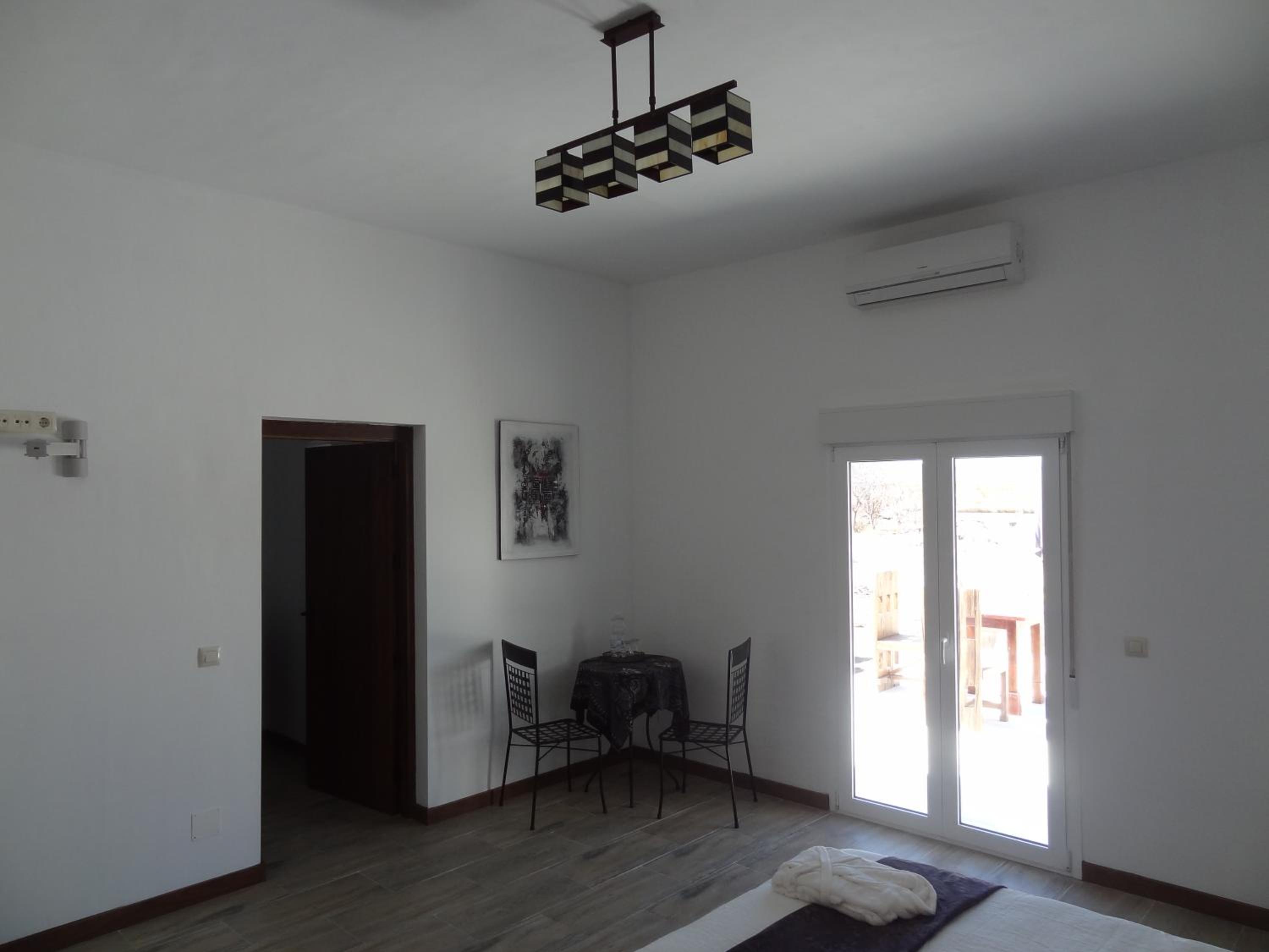 Double or Twin Room with Terrace - Pool View photo 3