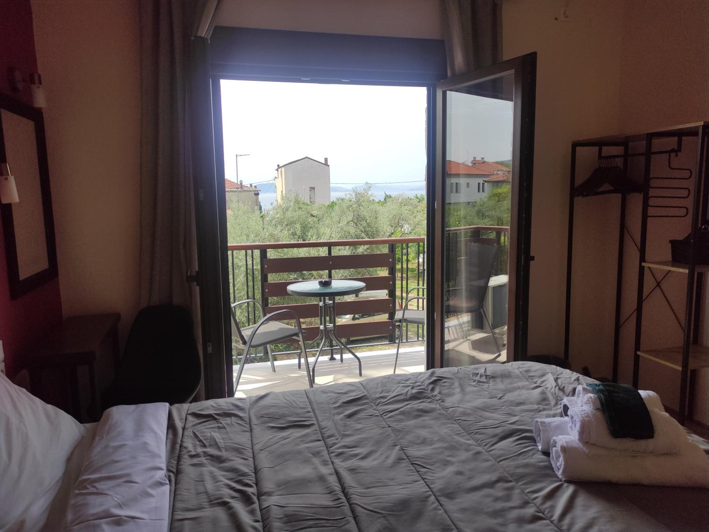 Deluxe Apartment photo 2